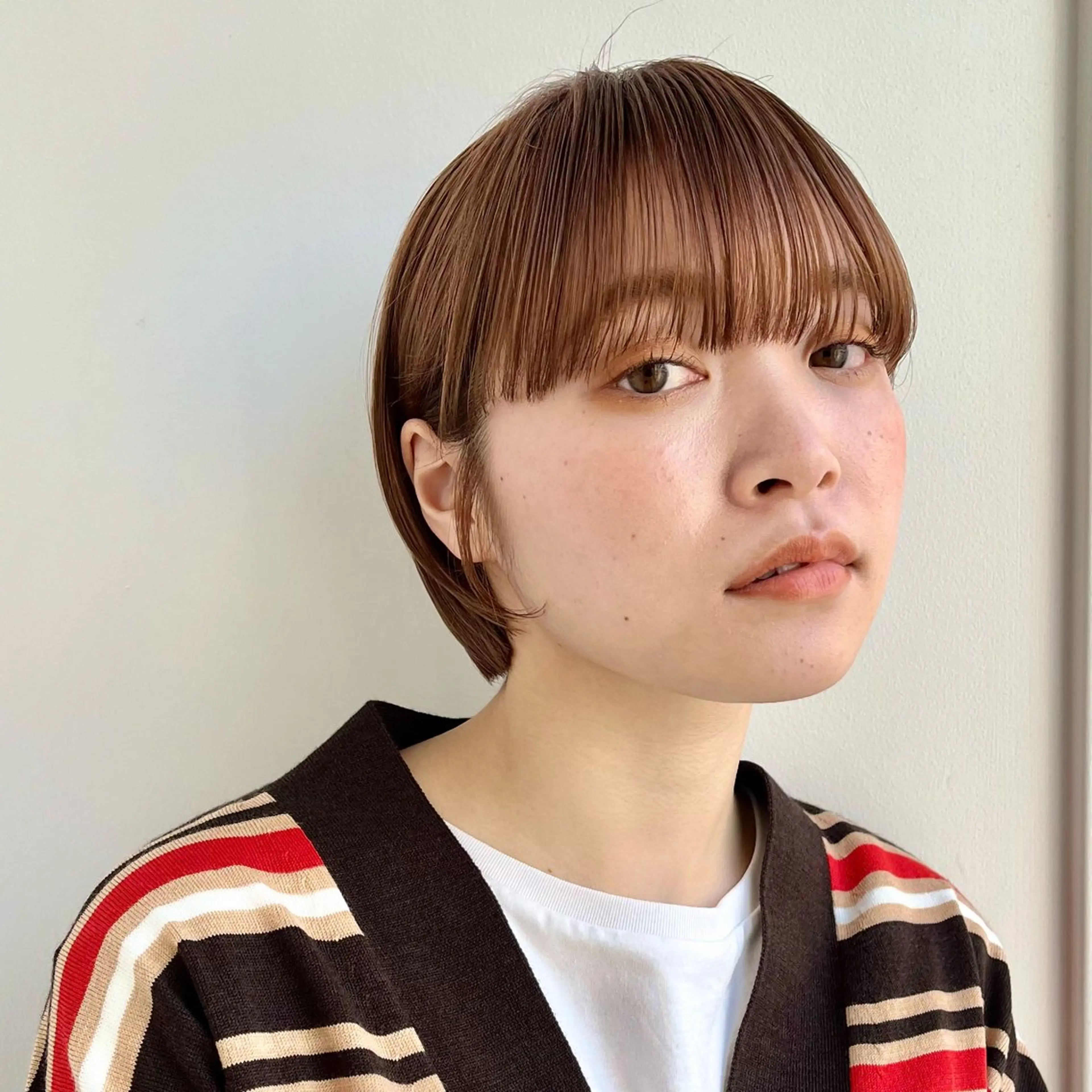 ショート ショートボブ ボブ ショートヘア あやめ【顔まわり/レ イヤー/柔らかカラ】のヘアスタイル