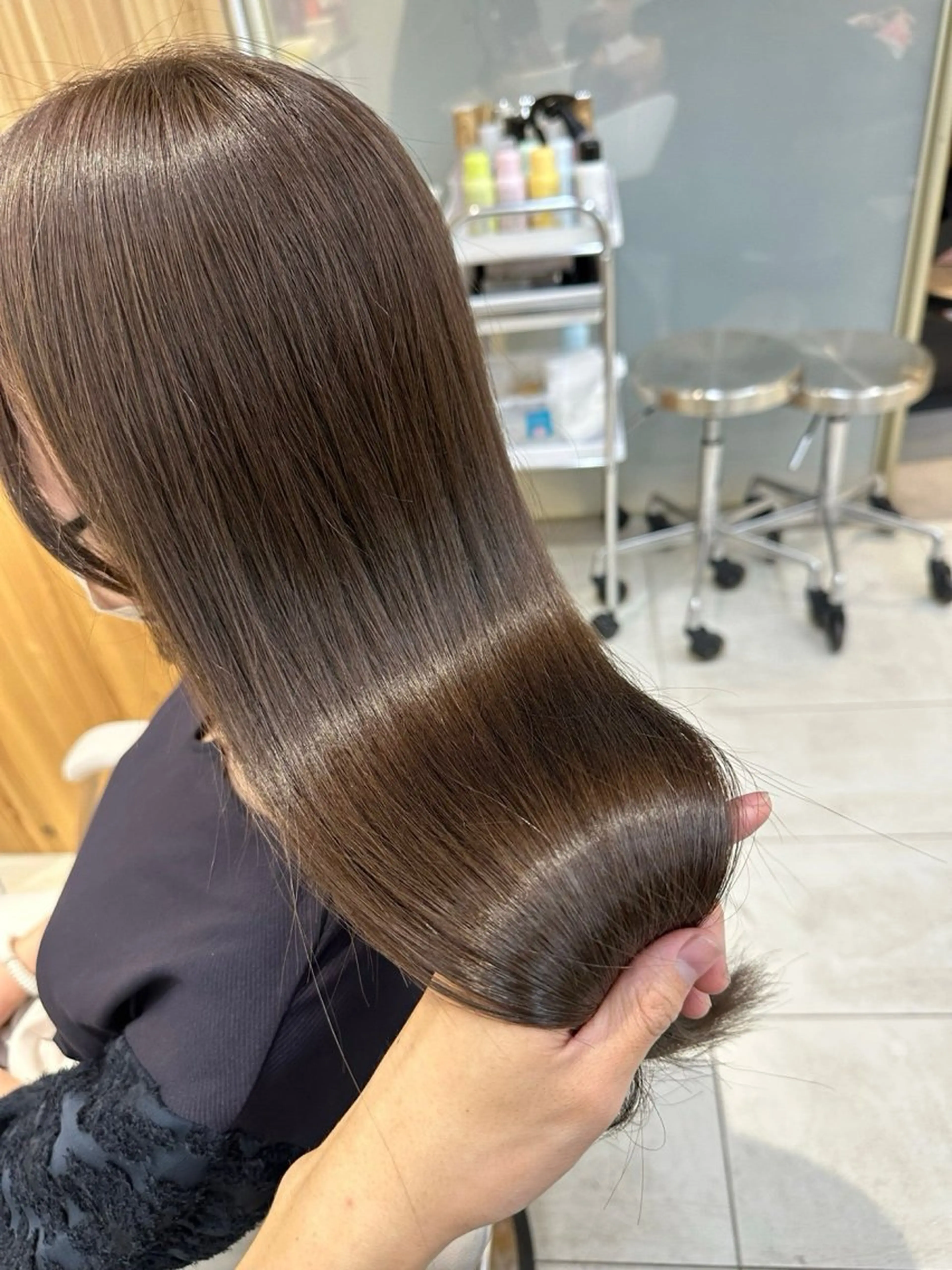 セミロング トリートメント かなこ 🎀透明感 ツヤカラー🎀のヘアスタイル