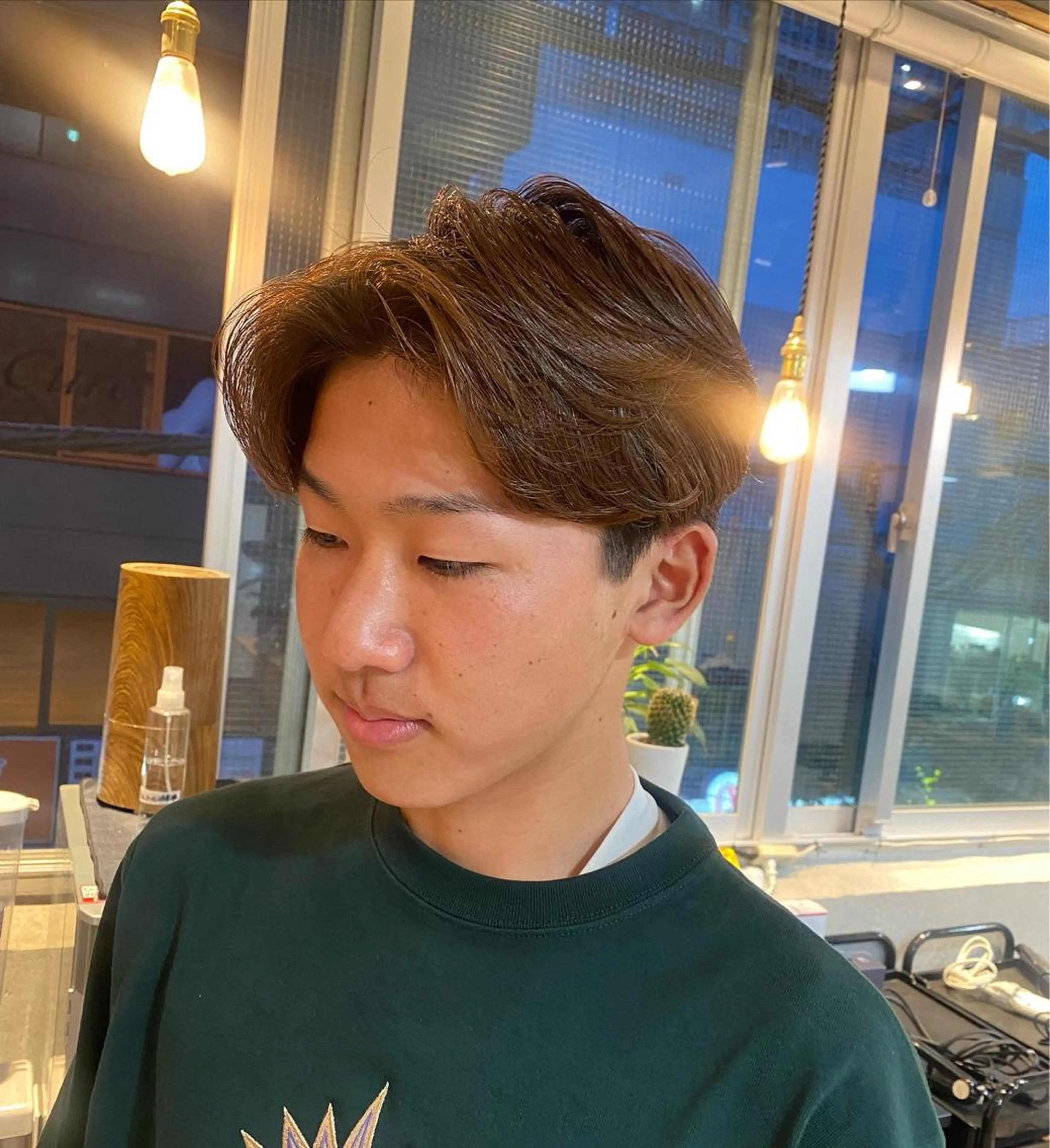メンズ カルマパーマ メンズパーマ カット パーマ 西山 恵太郎のヘアスタイル