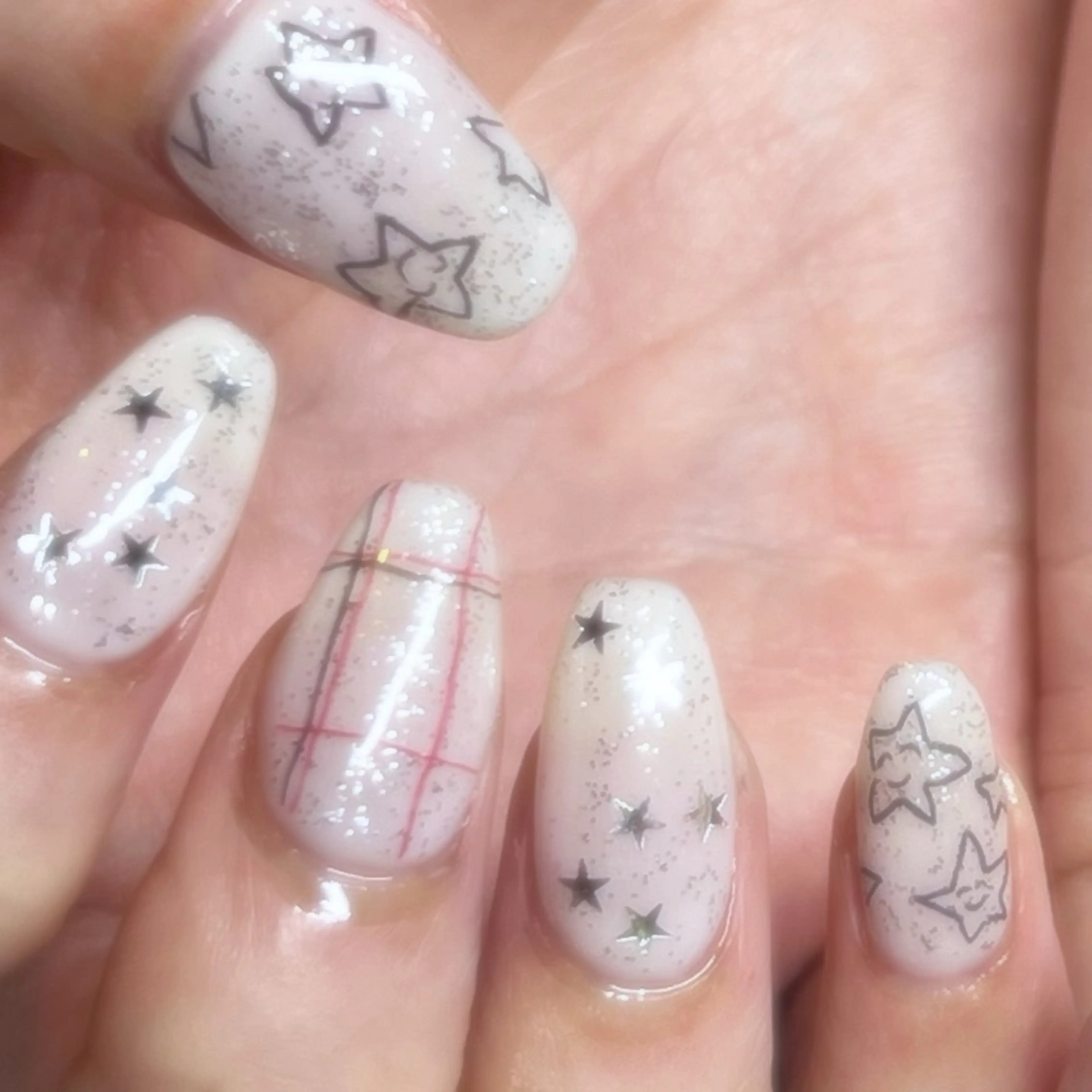 ネイル ハンドネイル .꒰ঌtenten ໒꒱·̩͙．のネイルデザイン