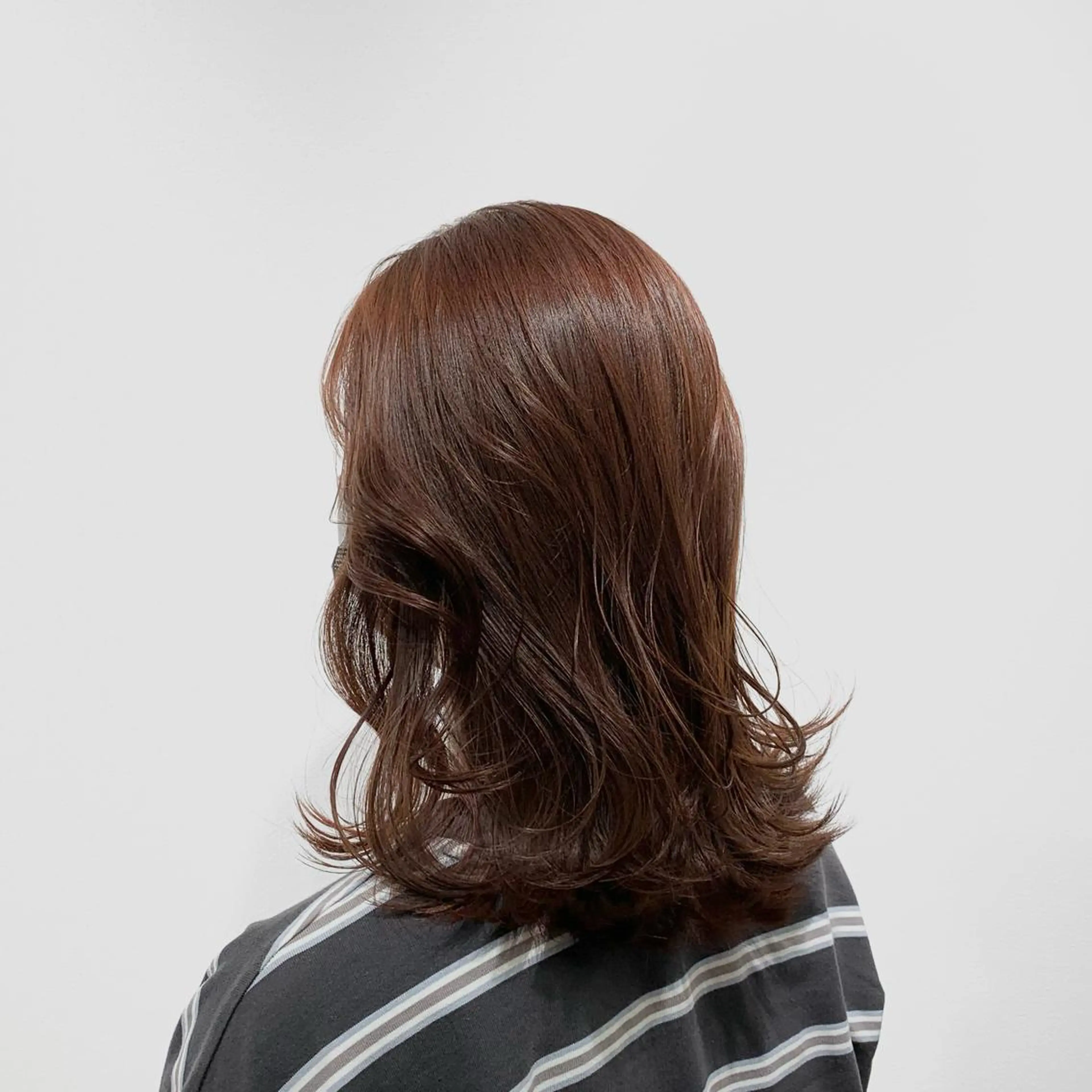 セミロング カラー ヘアアレンジ キヨミ 韓国レイヤーカットのヘアスタイル