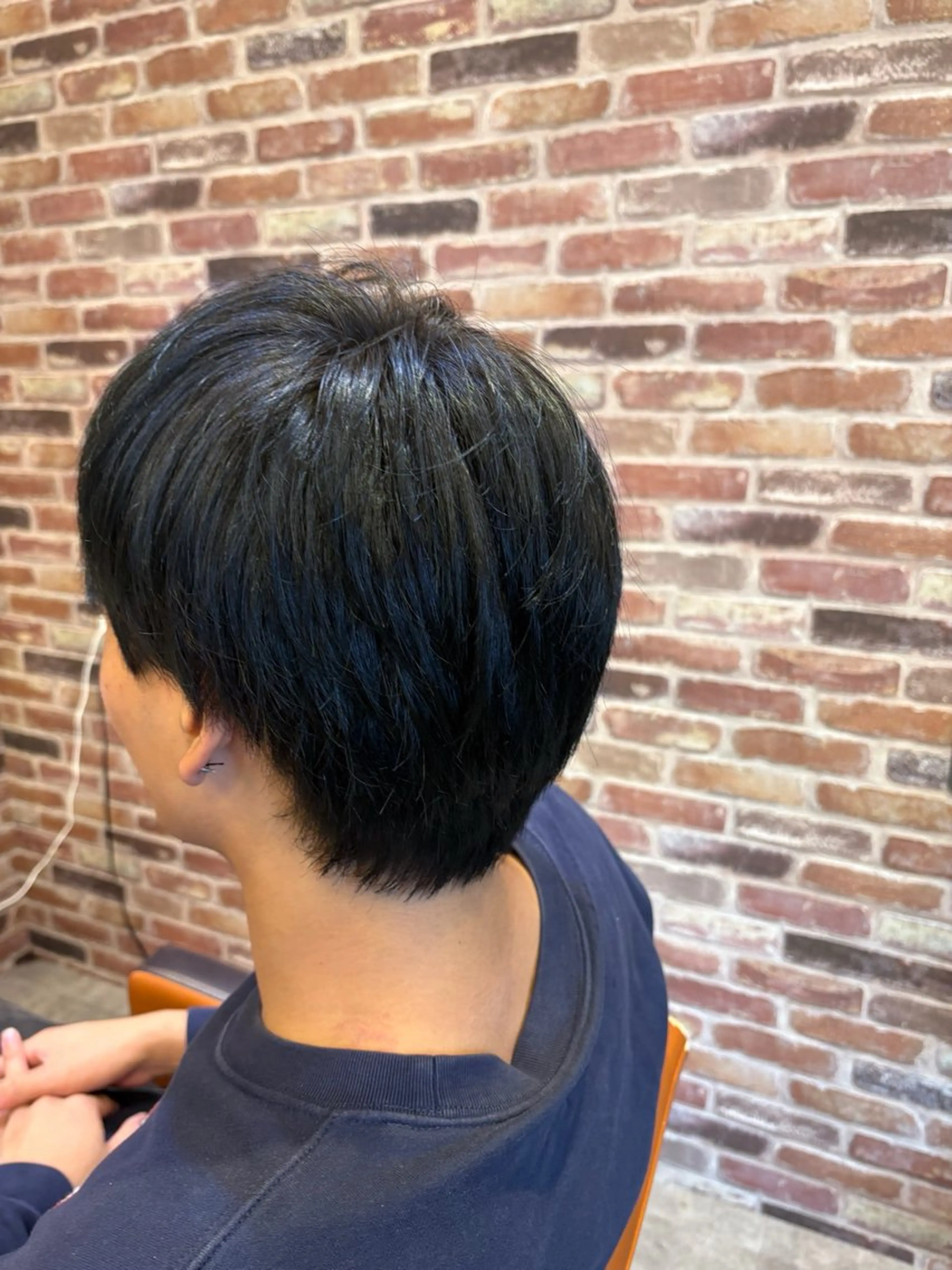 カラー 黒髪 ブルーカラー ブルーブラック ヘアカラー Agu hair seamo 下関所属・鳥打 莉朱のヘアスタイル