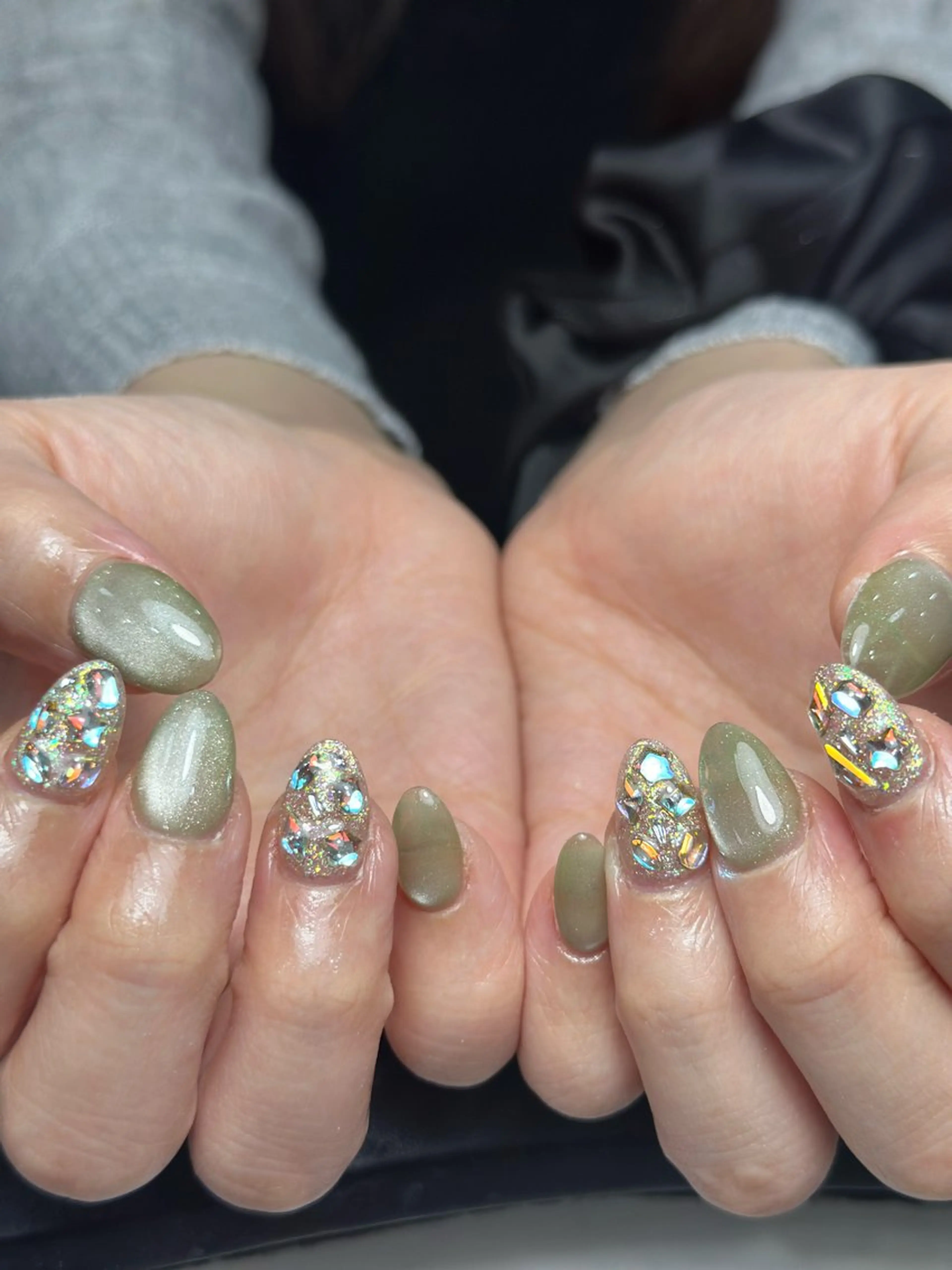 ネイル フレンチネイル グラデーション 韓国ネイル マグネットネイル シンプルネイル ハンドネイル CoMo Nail Studio所属・CoMo Nailのネイルデザイン