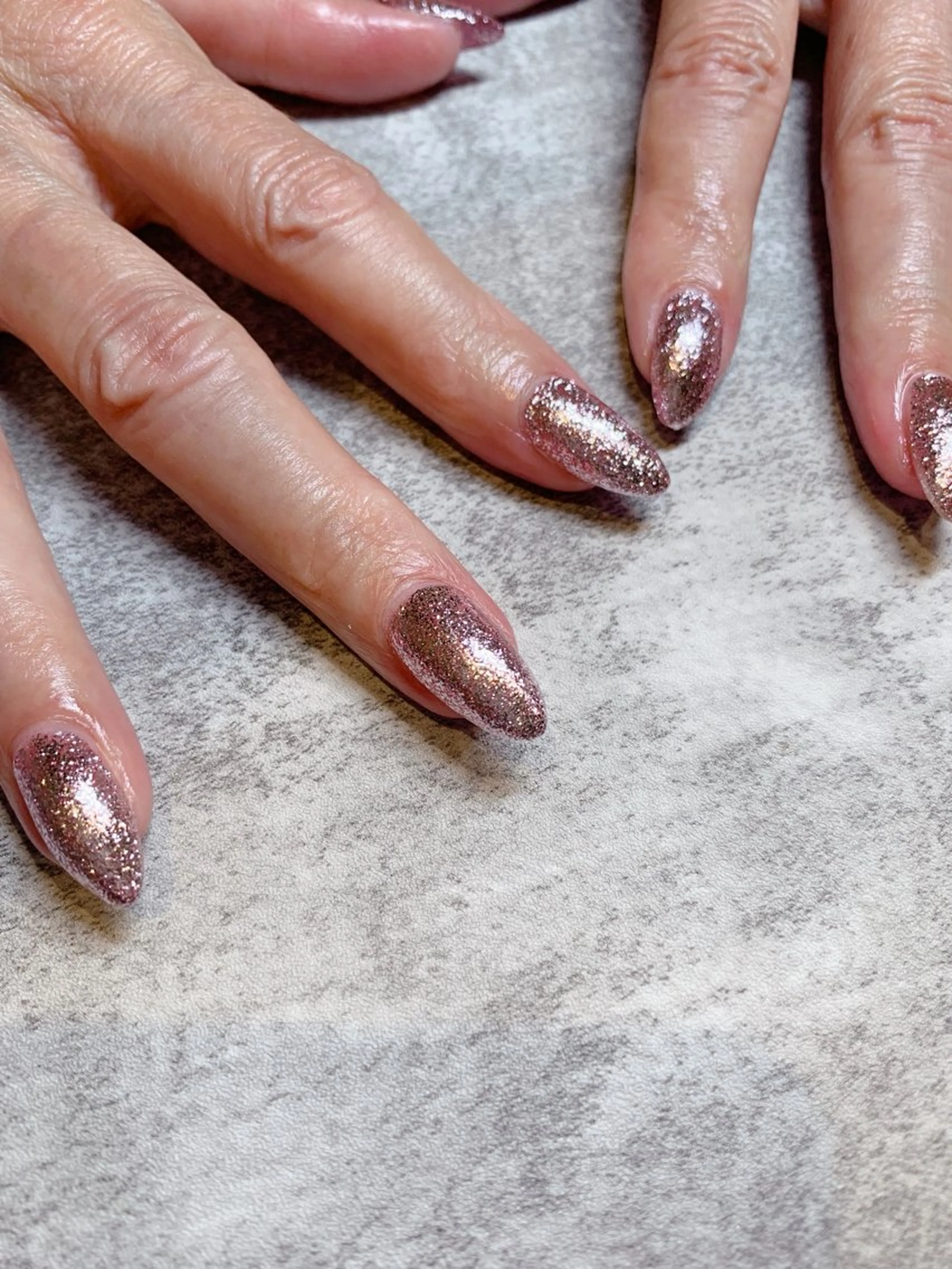 ネイル アートネイル ジェルネイル グラデーション キラキラネイル ラメ(グリッター) ハンドネイル claire. nailのネイルデザイン