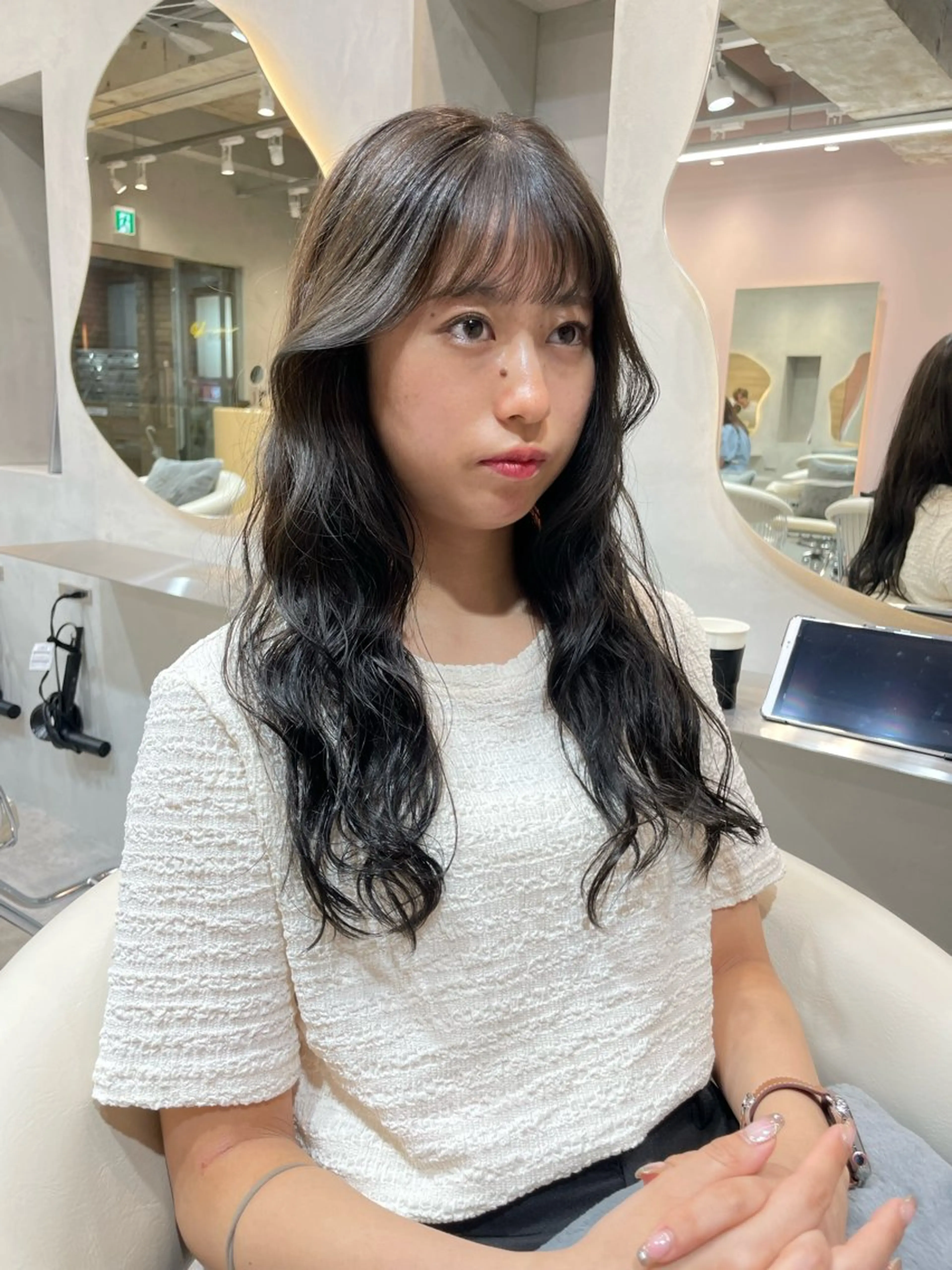 ロング ささき すずねのヘアスタイル