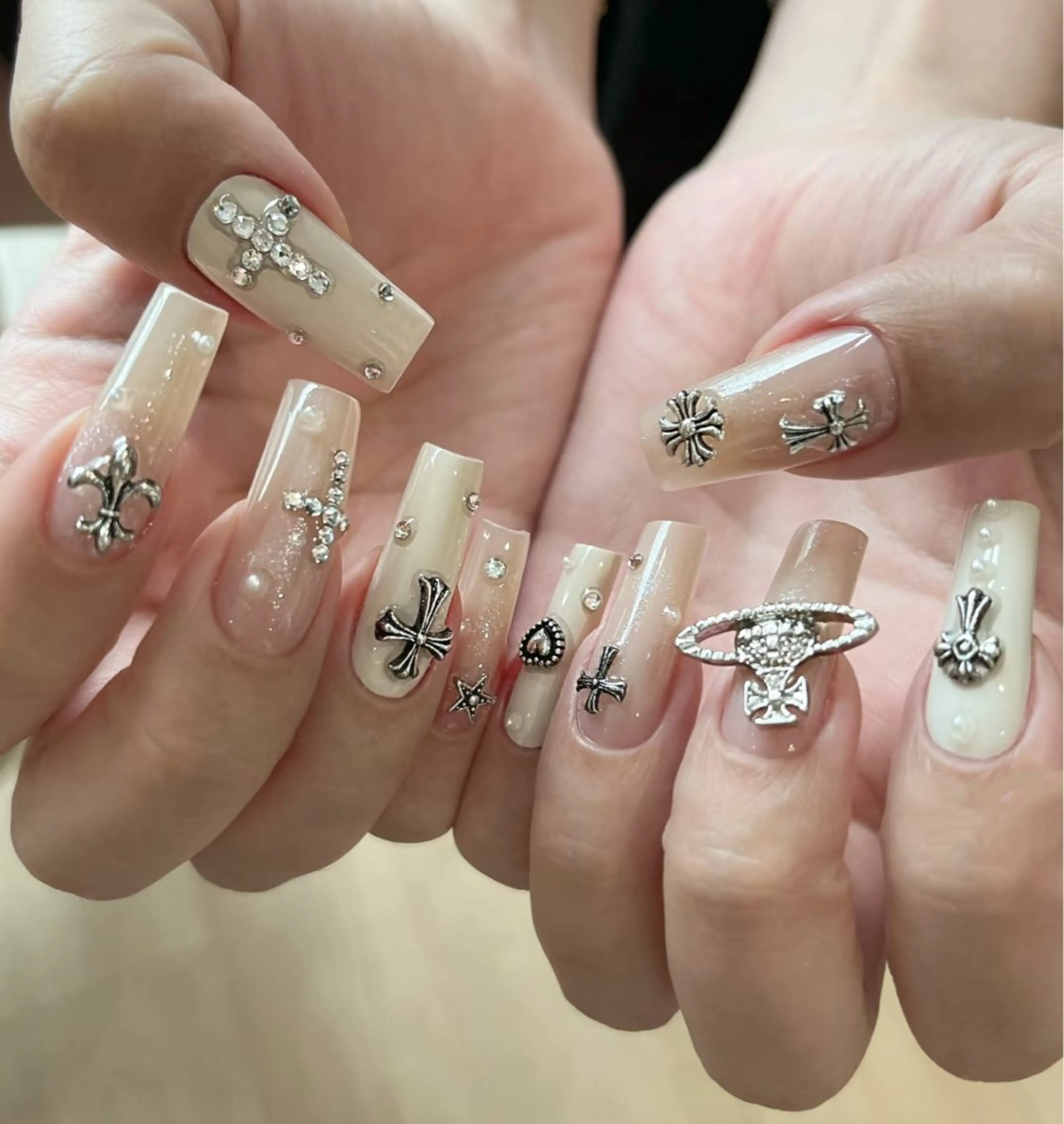 ネイル ハンドネイル D-BEAUTY Nailsalonのネイルデザイン