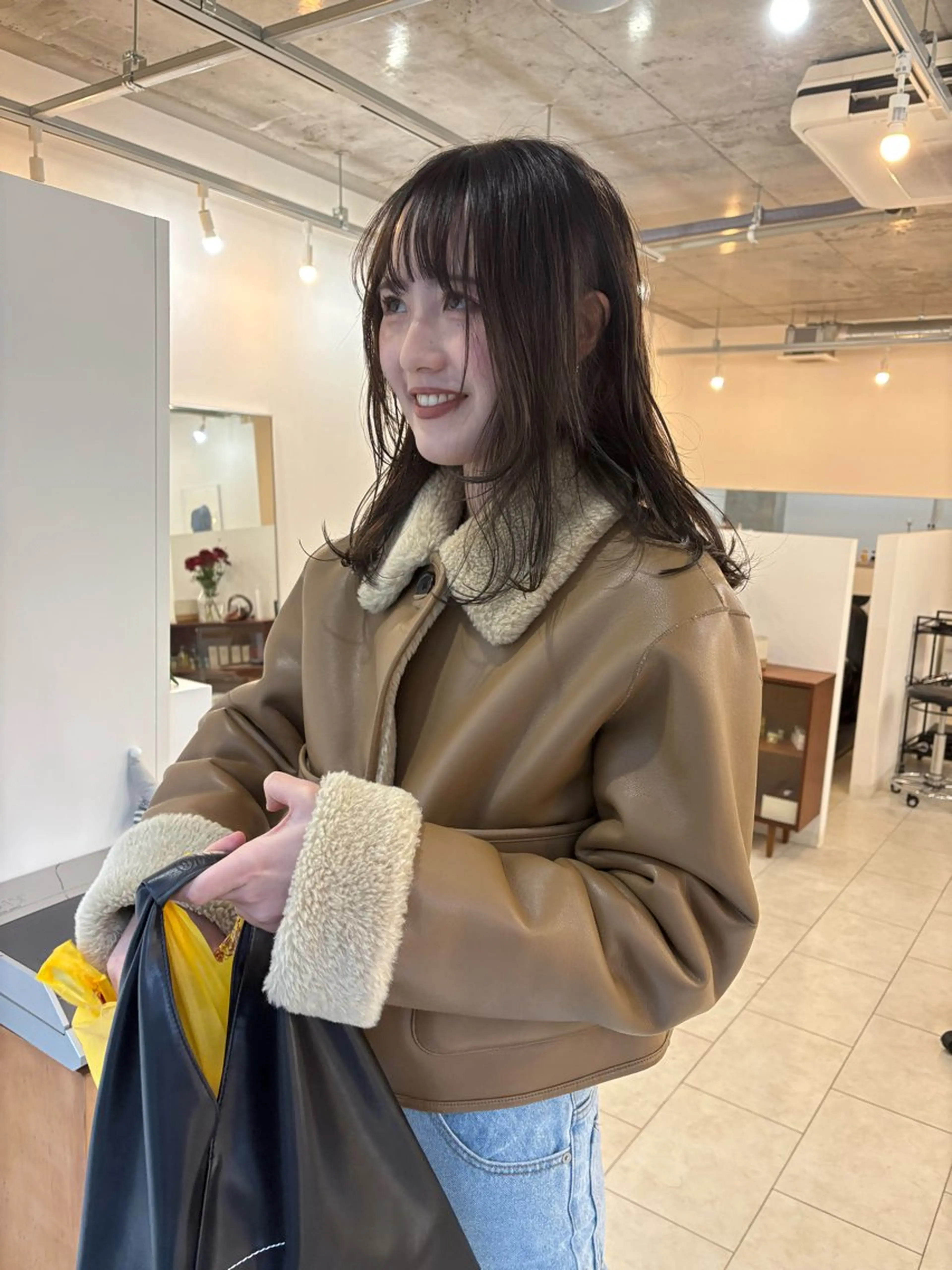 セミロング カラー カット ヘアカラー NOUN所属・eri kinjoのヘアスタイル