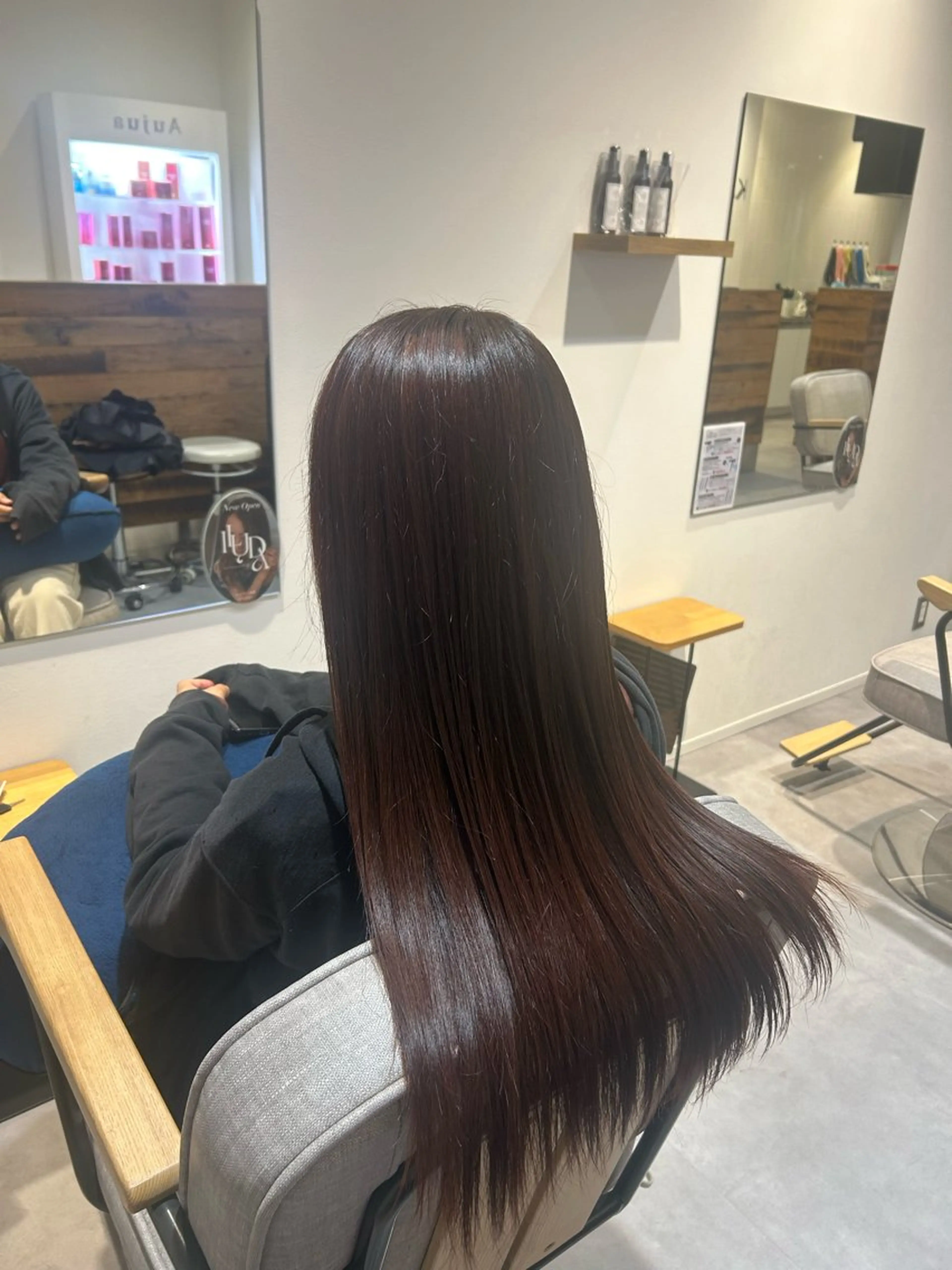 カラー 小林 睦季のヘアスタイル