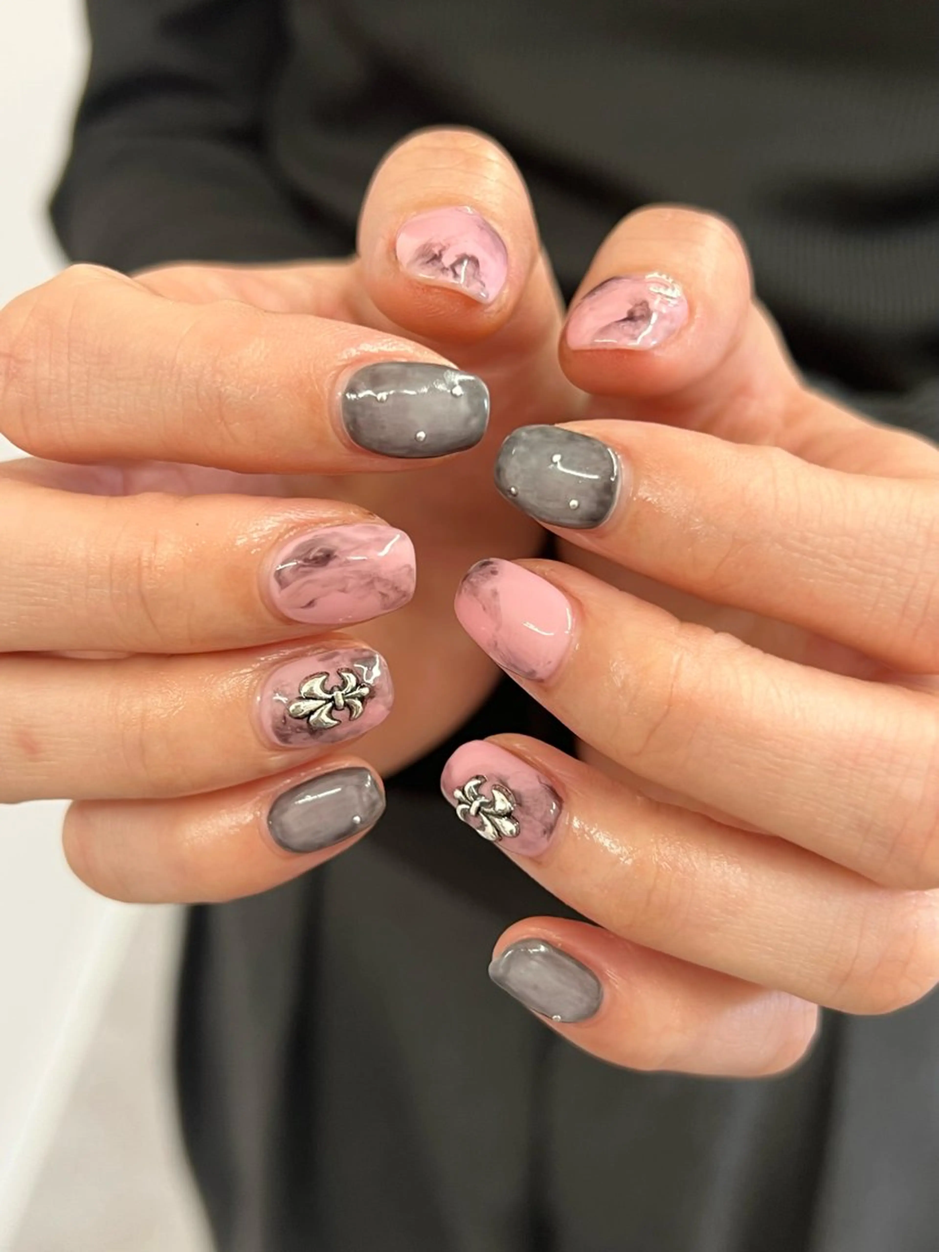 ネイル ジェルネイル マグネットネイル ニュアンスネイル パラジェル ピンク ハンドネイル ハンドケア Bana_ Nailのネイルデザイン