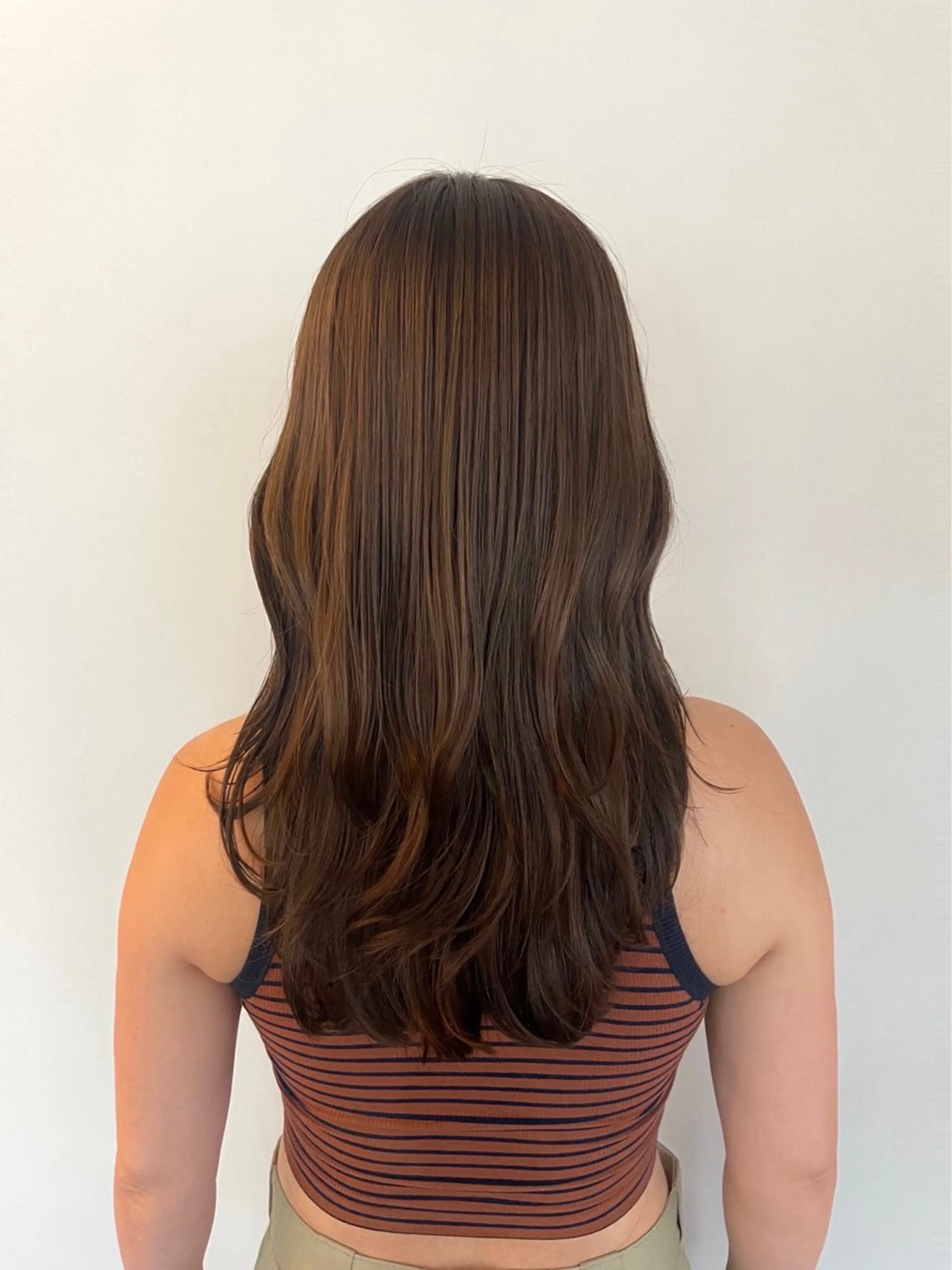 セミロング カラー ベージュカラー TIECHEL所属・韓国ナチュラル・ ベージュ/落合夏希のヘアスタイル