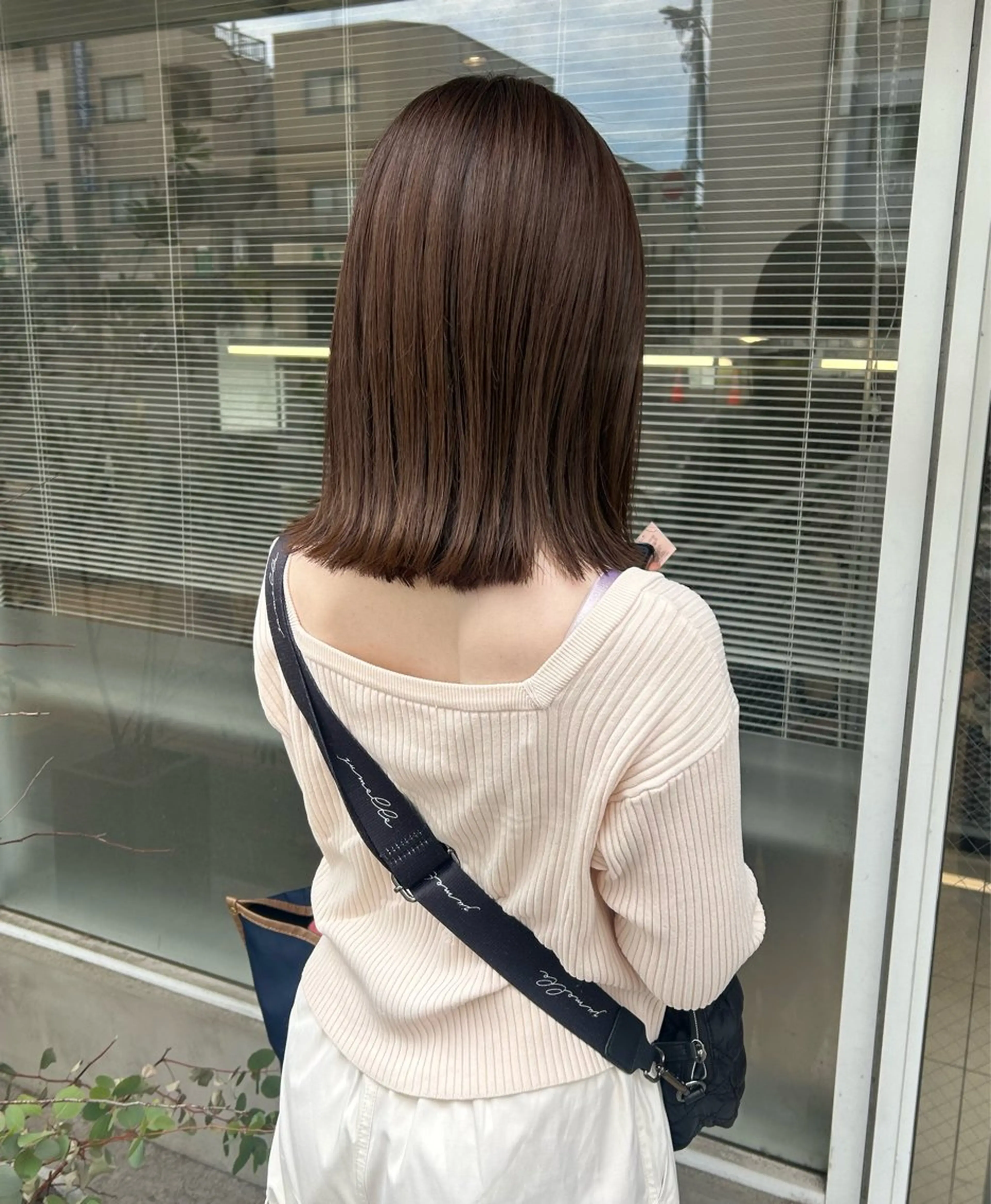 ミディアム カラー ベージュカラー オリーブベージュ カット ヘアカラー トリートメント 透明感カラー🫧 nanohaのヘアスタイル