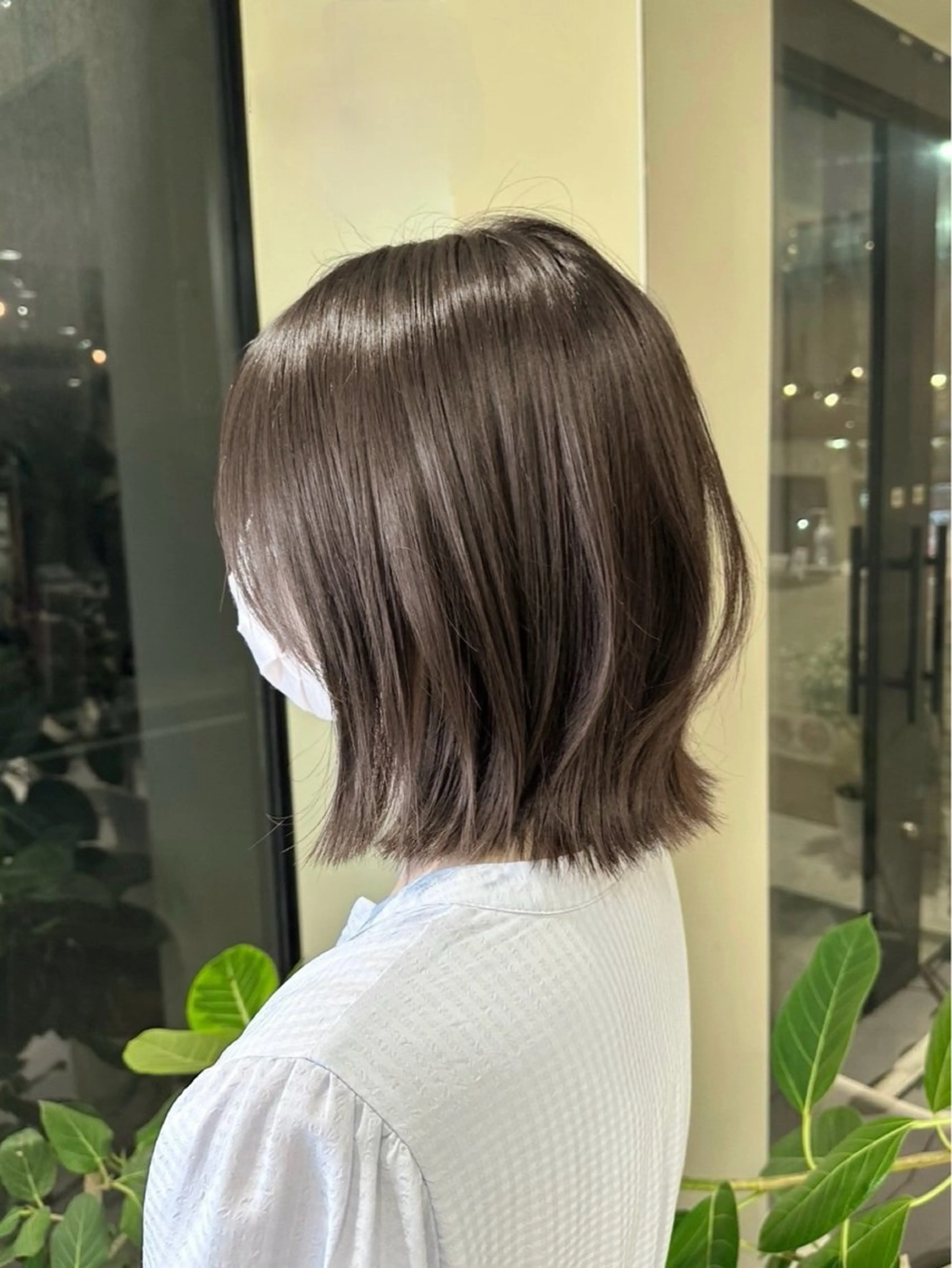 ショート カラー ブラウンカラー イルミナカラー マロンブラウン ボブ 外ハネヘア カット ヘアカラー トリートメント 透明感カラー🌿 グレージュ🐺陽介のヘアスタイル