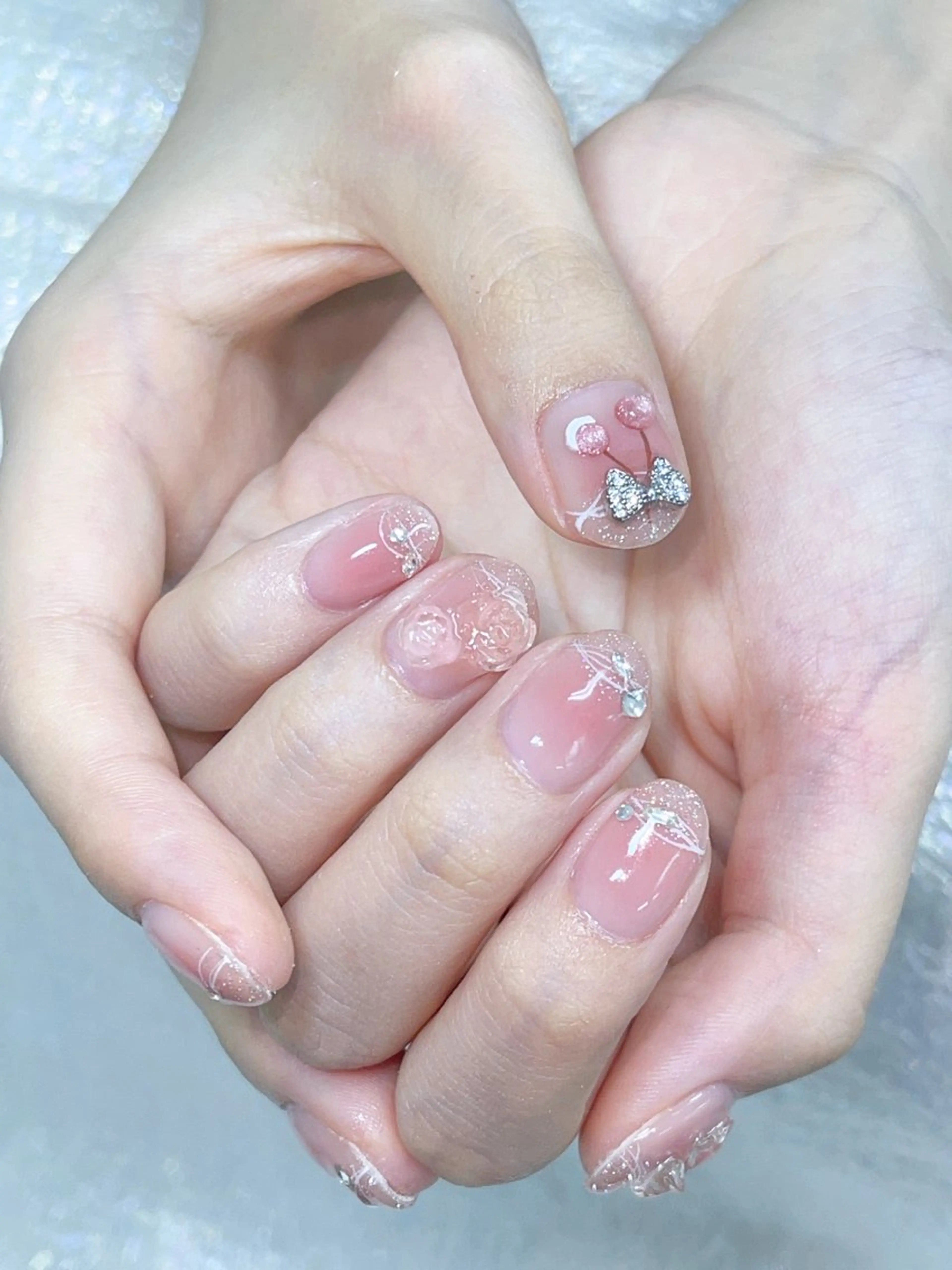 ネイル ハンドネイル Queens ciciのネイルデザイン