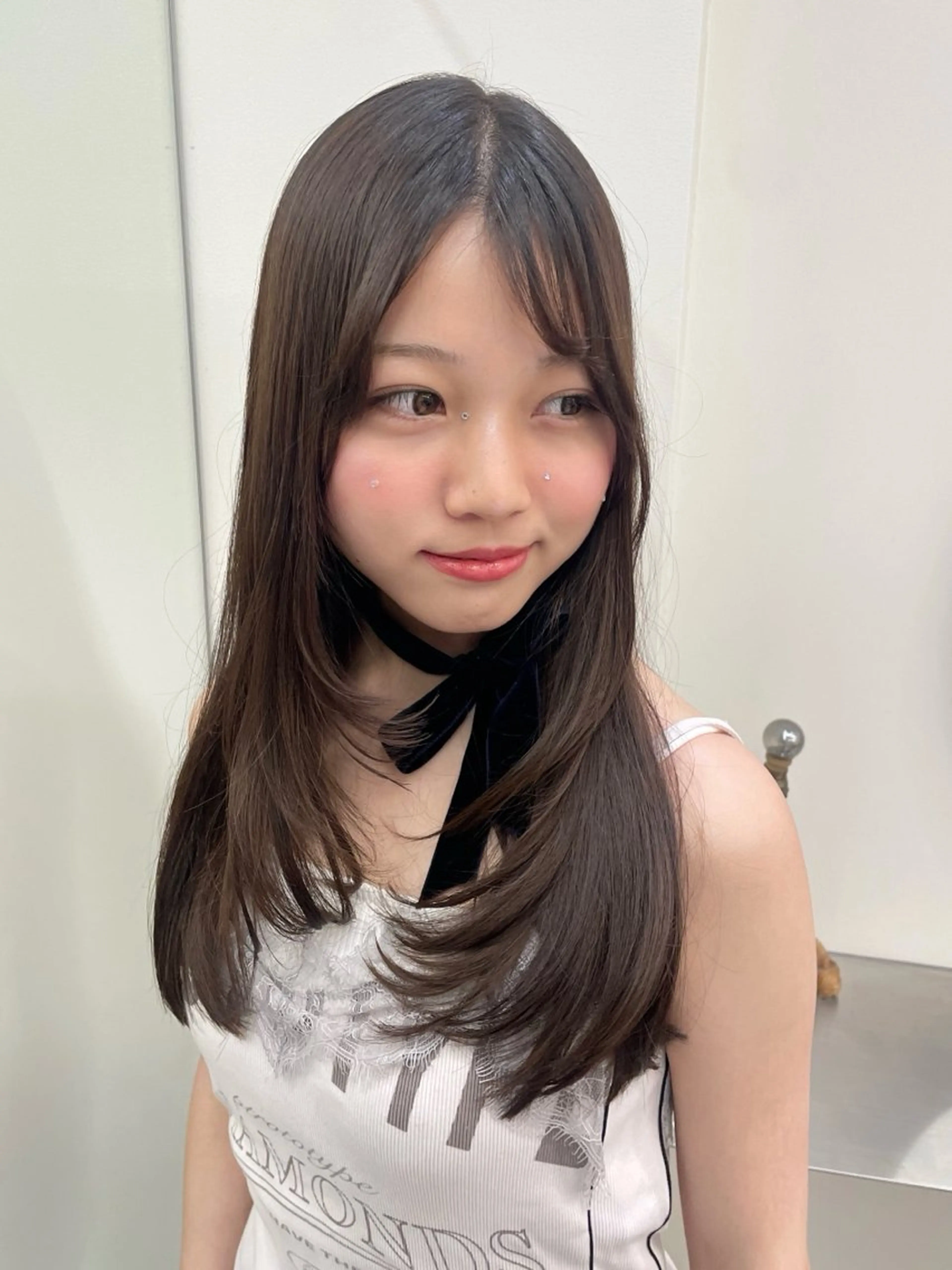 セミロング カット トリートメント CYAN by artefice所属・安達 萌花のヘアスタイル