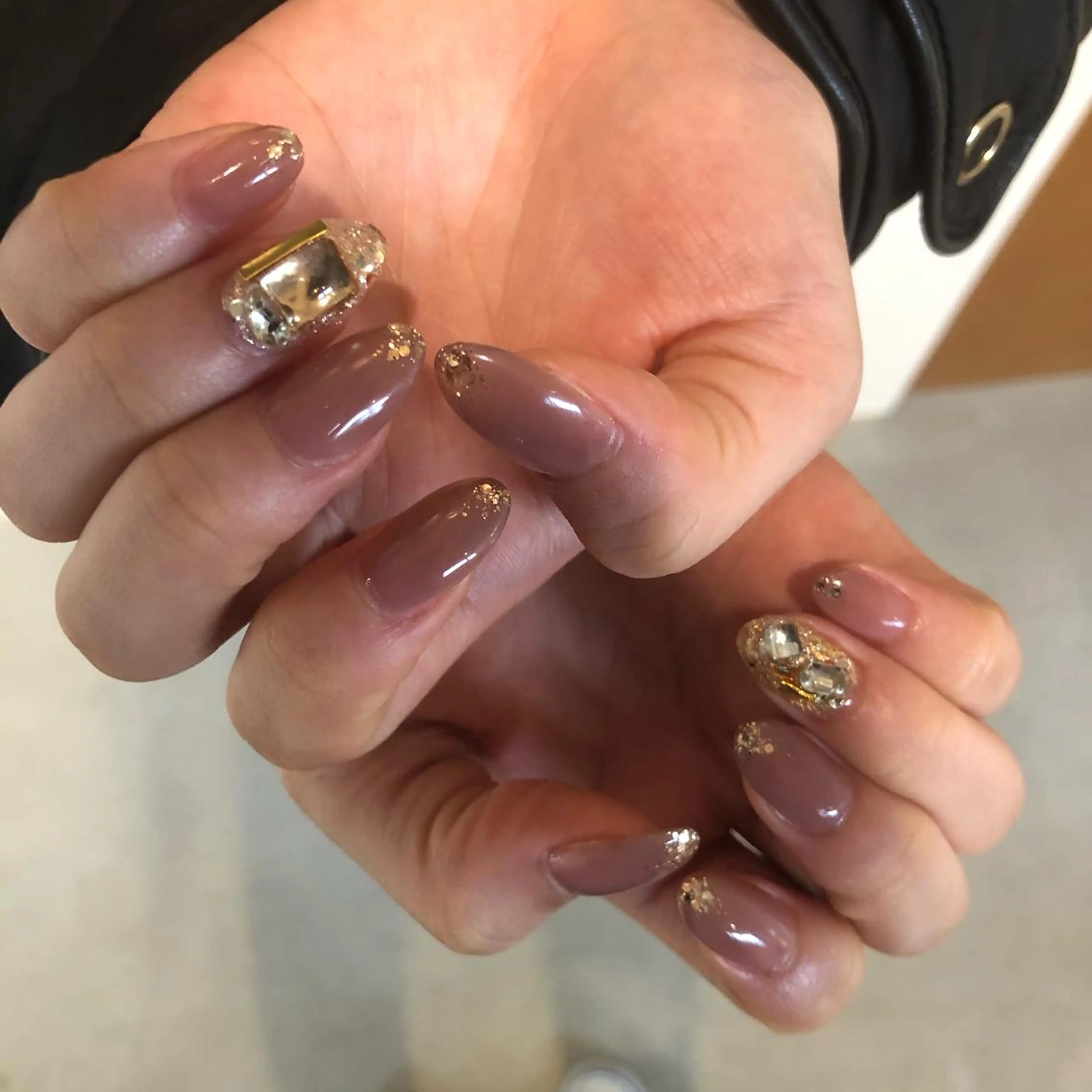 ネイル ストーンネイル ハンドネイル alloy nailのネイルデザイン