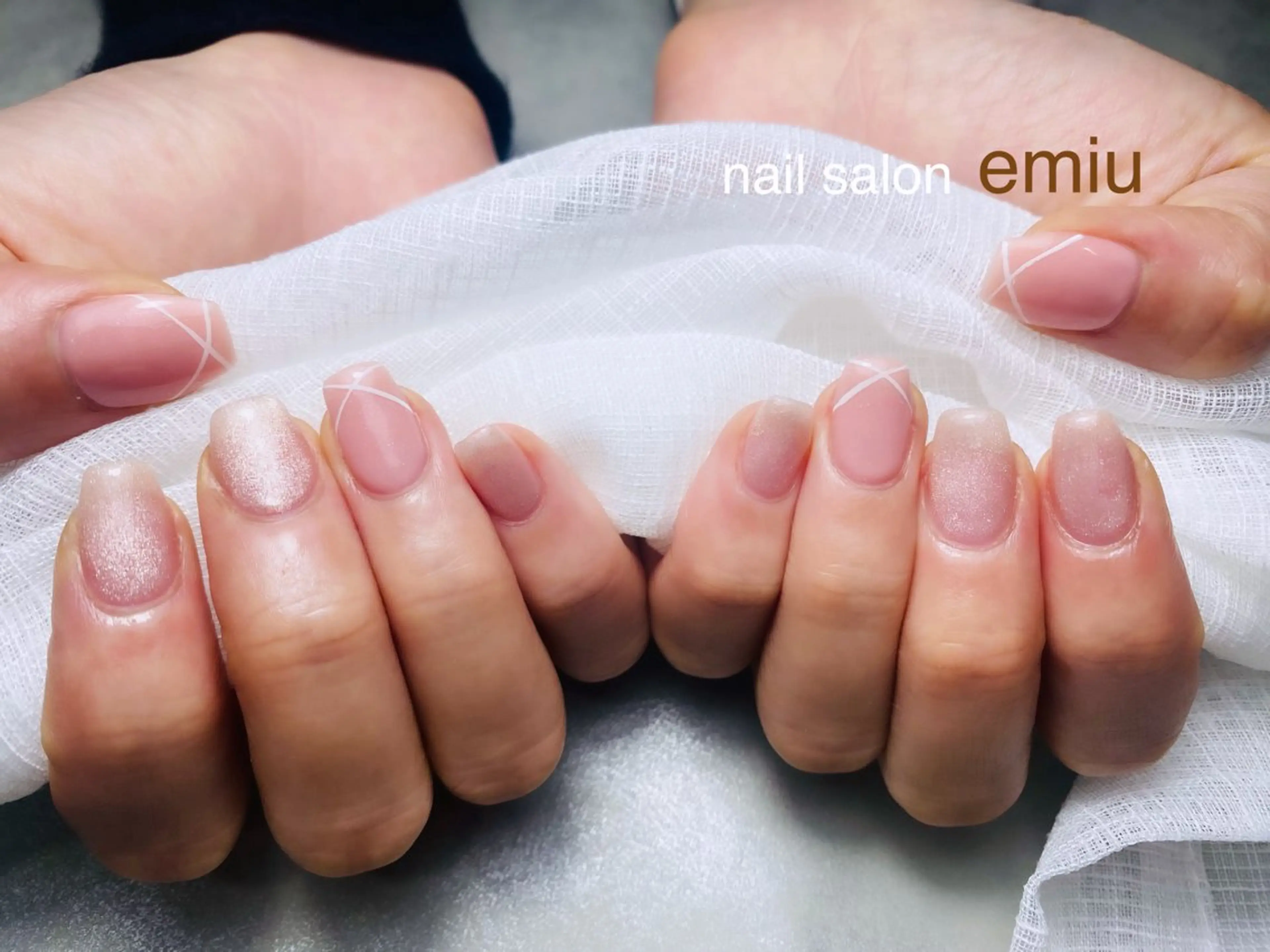 ネイル マグネットネイル ピンク シンプルネイル nail salon emiuのネイルデザイン