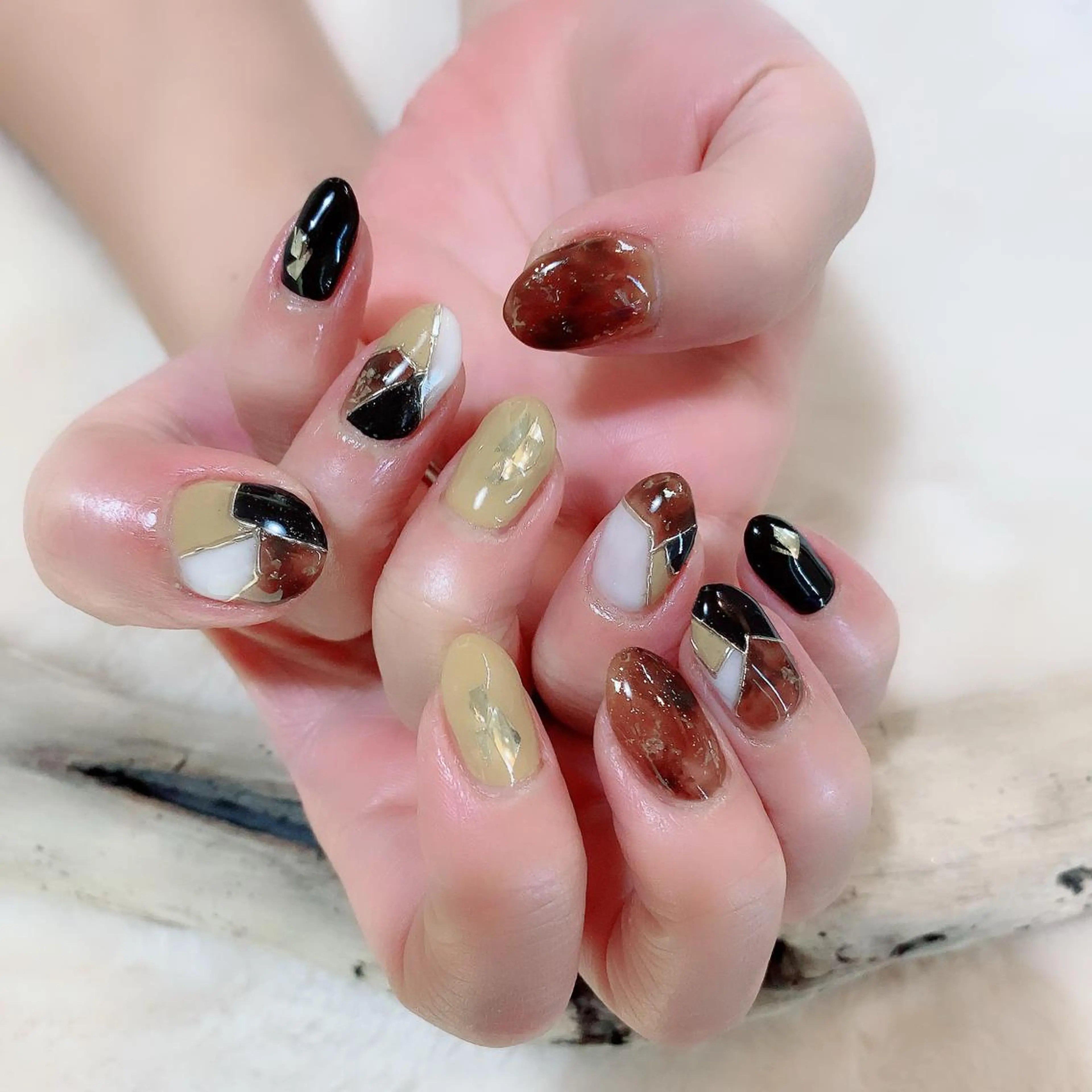 ネイル べっ甲ネイル YAS 青柳 安代のネイルデザイン