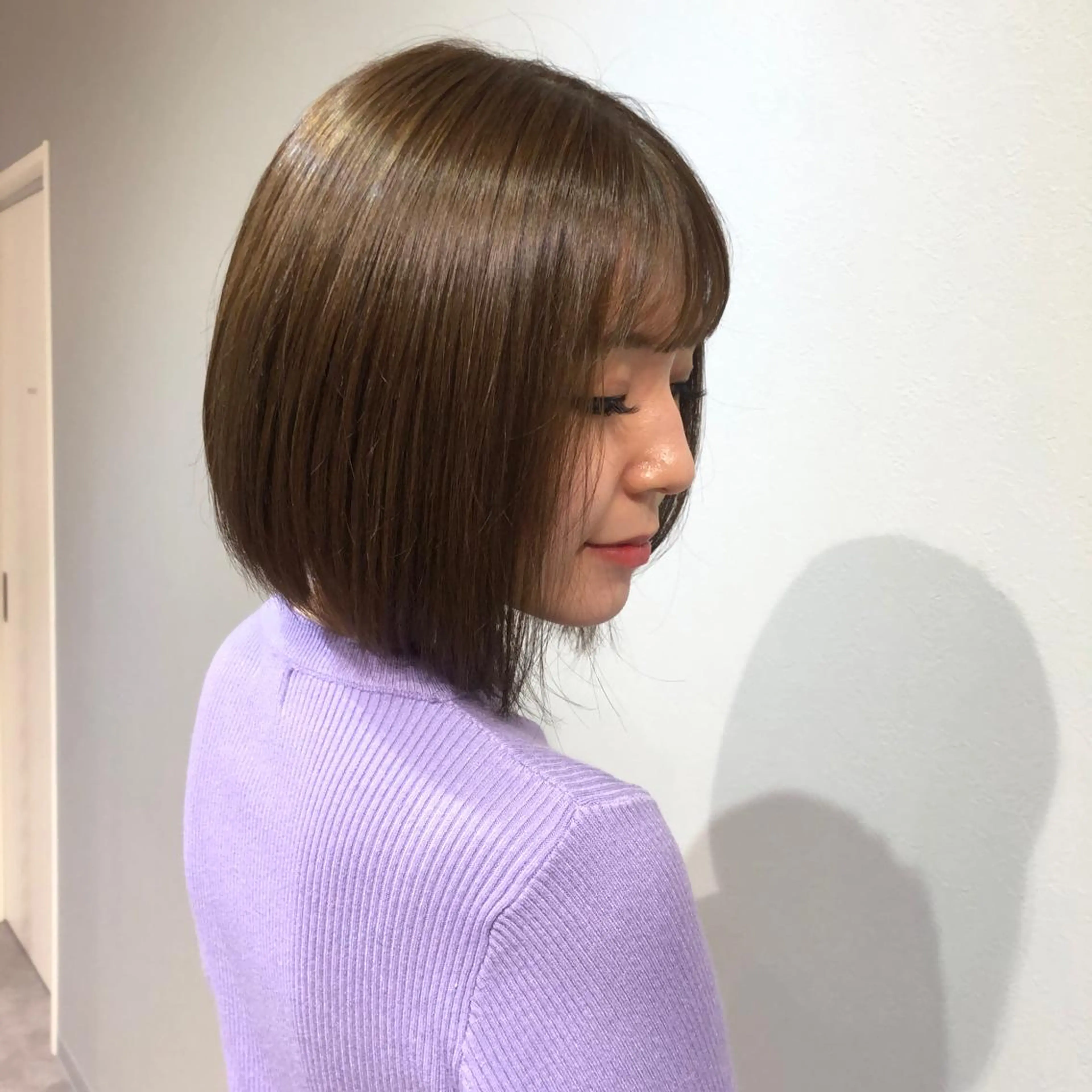 ミディアム カラー VIEWユリナ メイク/ カットのヘアスタイル