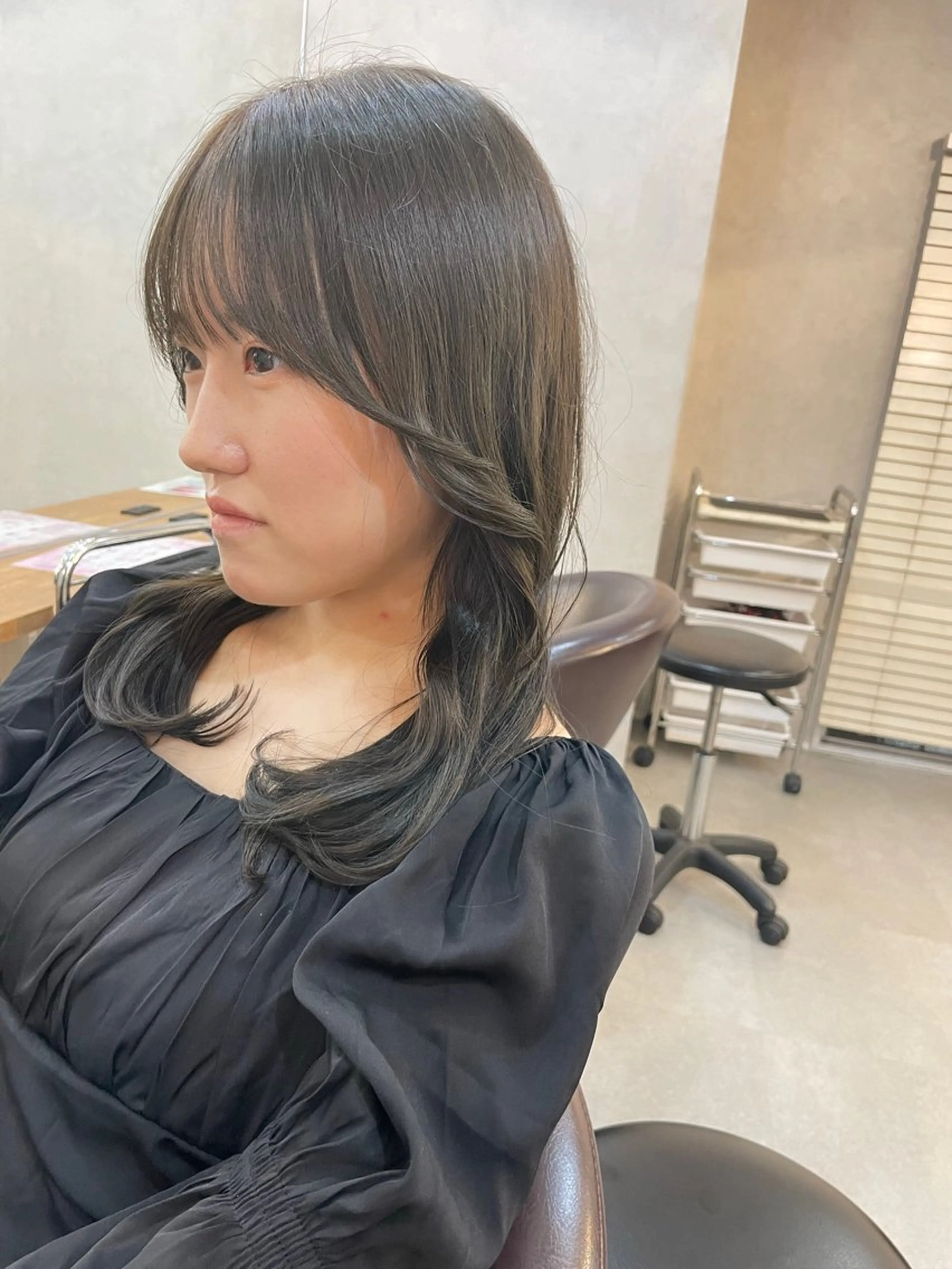 セミロング カラー トレンド透明感カラー 大貫 昂涼 🐹のヘアスタイル