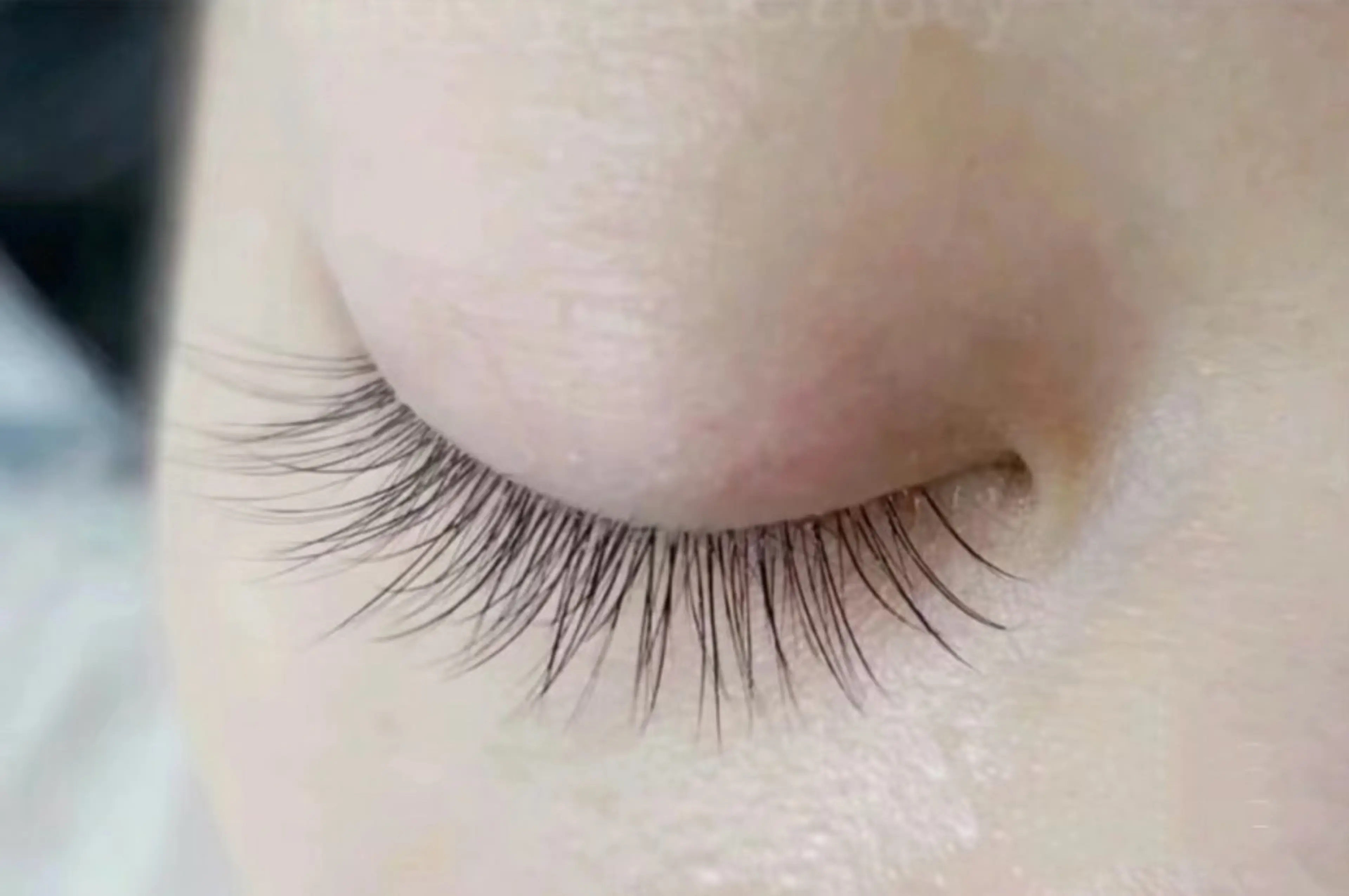 マツエク・マツパ 束感まつ毛 カラーマツエク フラットラッシュ パリジェンヌラッシュリフト まつげパーマ Yunabi池袋東口店所属・ユナビ ゆき🌸🌸のマツエク・マツパデザイン