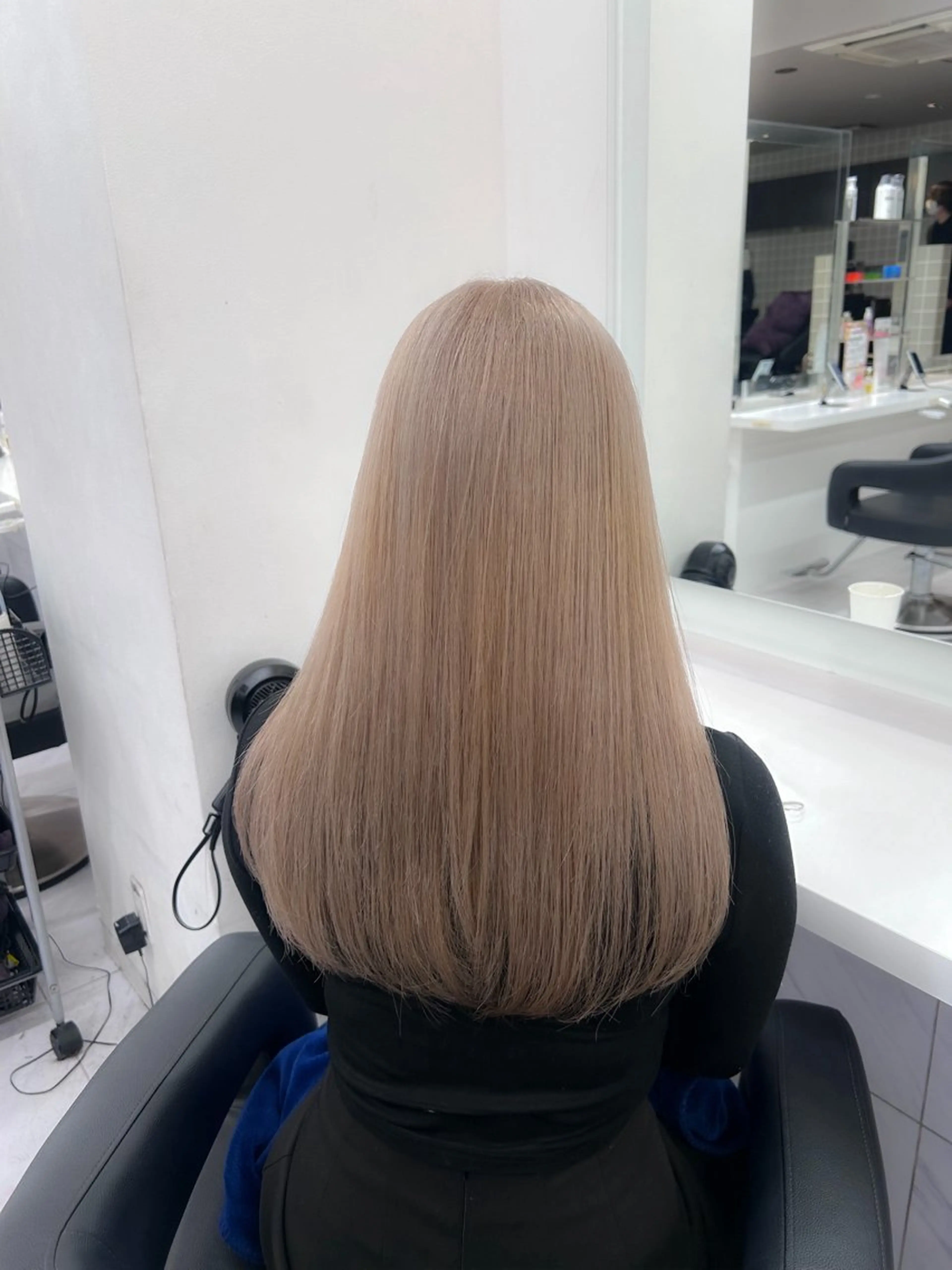 ロング カラー パーマ ヘアアレンジ メンズ キッズ カット ヘアカラー トリートメント 🎀韓国風レイヤー/ ベージュ/ハイトーンのヘアスタイル