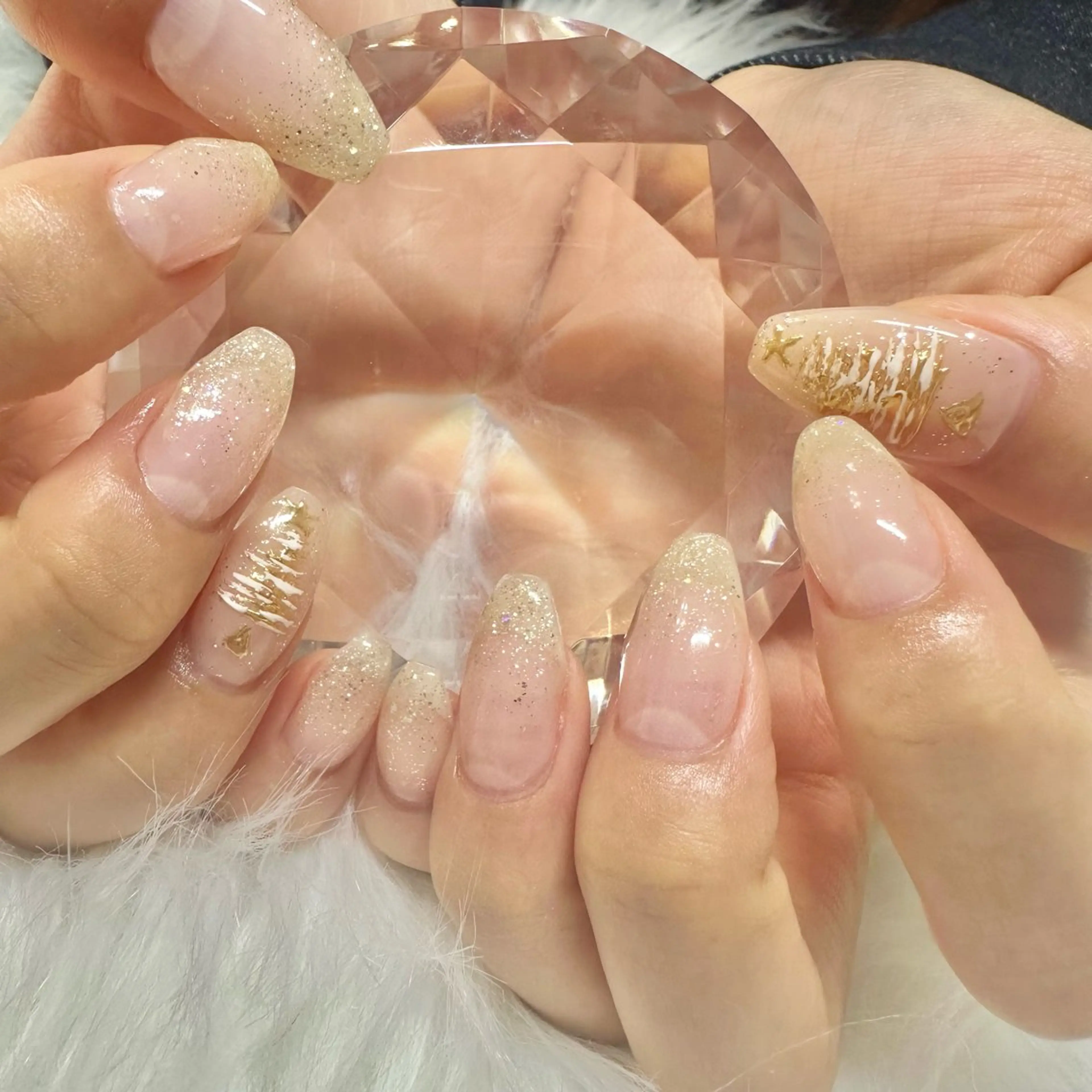 ネイル グラデーション ラメ(グリッター) ラメグラデーション シンプルネイル 冬ネイル ハンドネイル フットネイル 🤎CHARME NAIL🤎のネイルデザイン