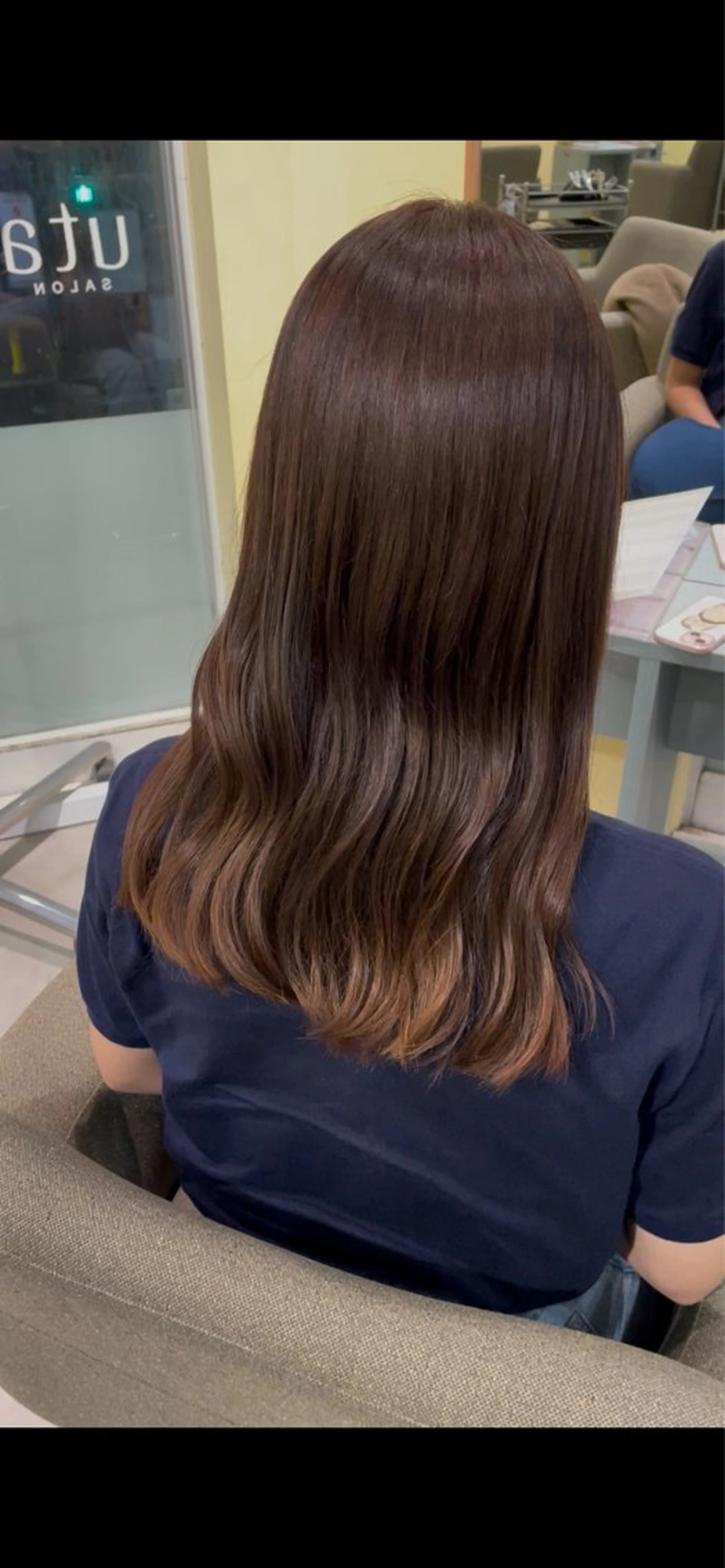 セミロング カラー ブラウンカラー パープルカラー パープルブラウン 中井 菜々香のヘアスタイル