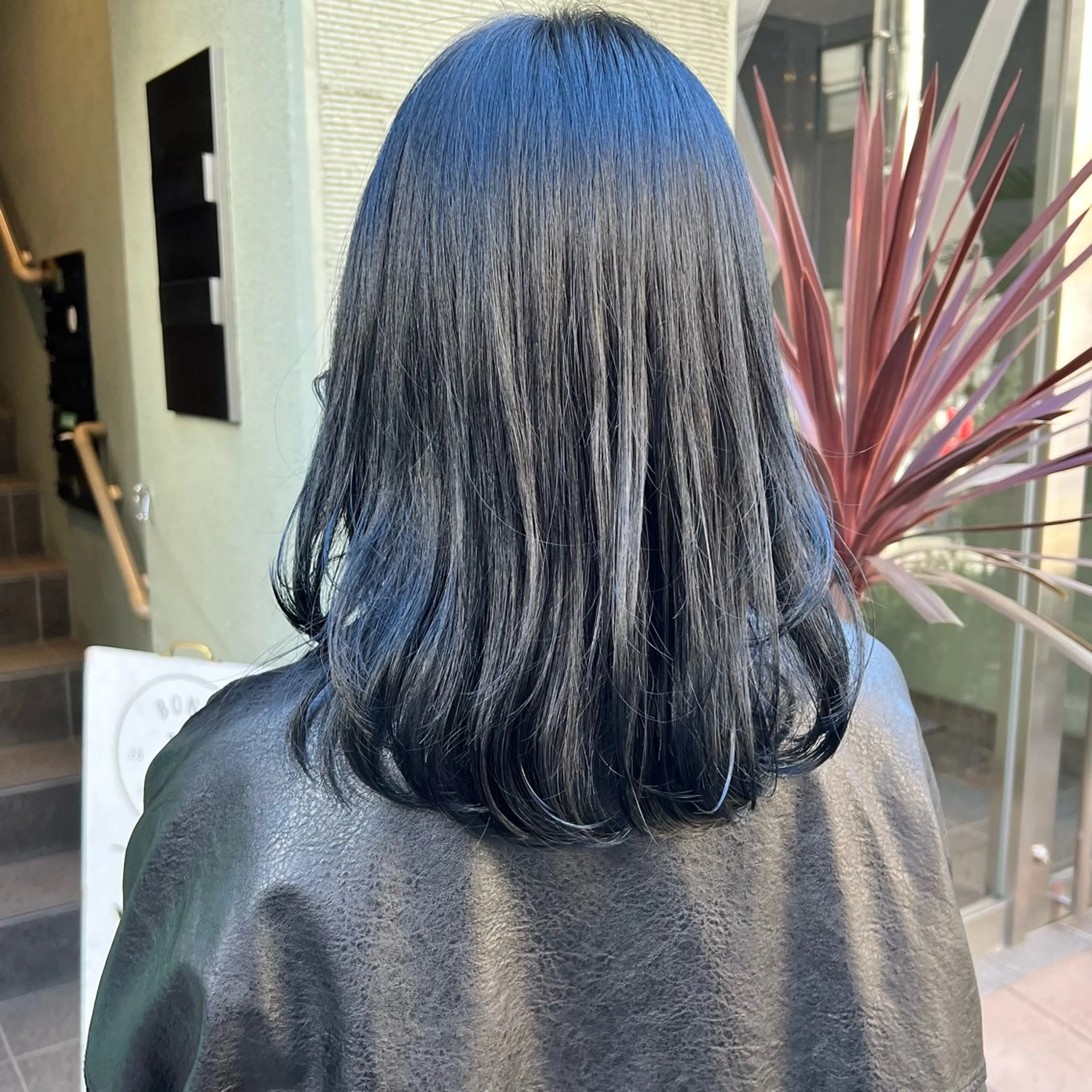 セミロング カラー ヘアカラー Bond所属・KIHO ｜Bond 三軒茶屋のヘアスタイル