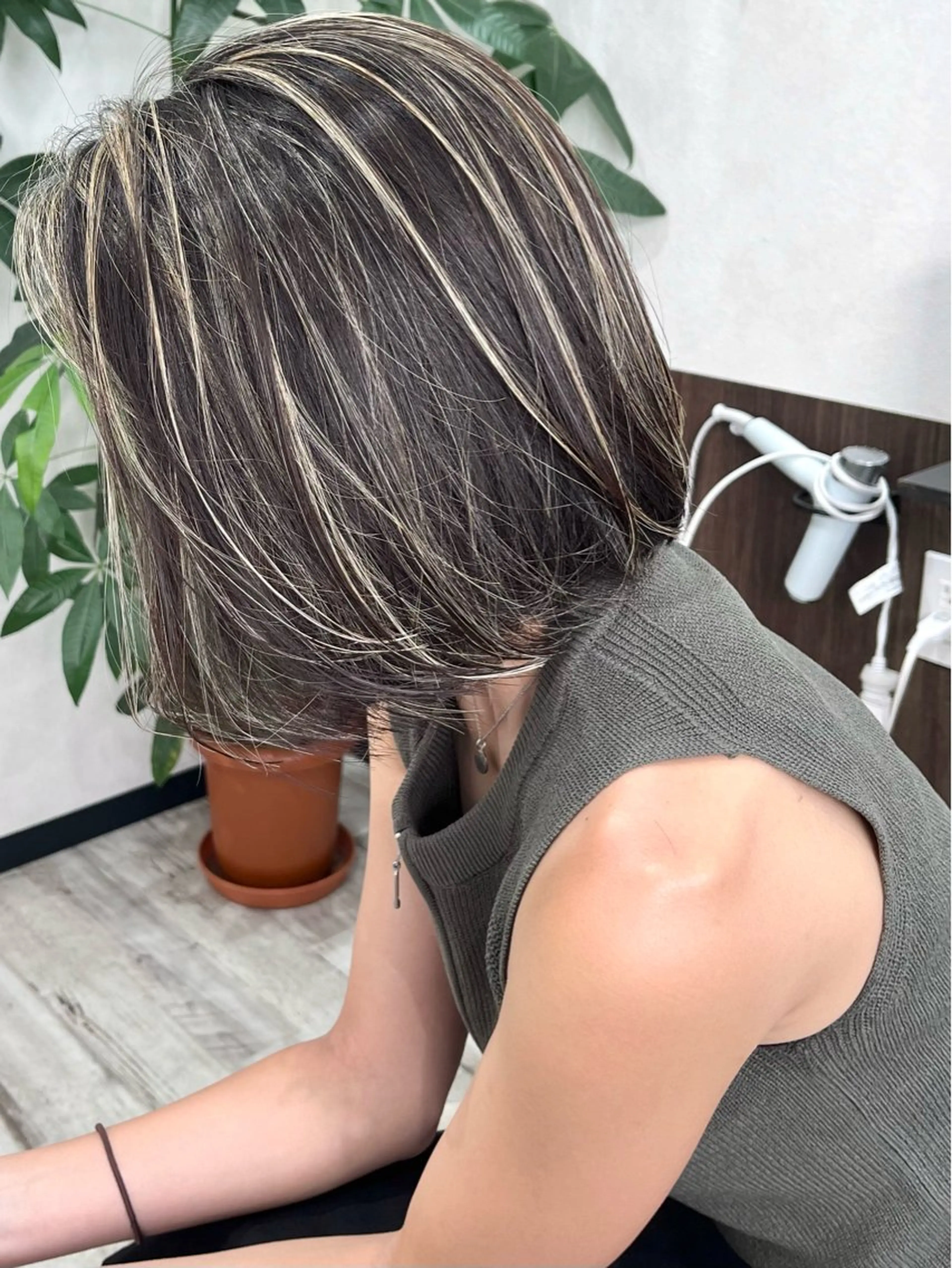 ショート カラー ヘアアレンジ ハイライトカラー ハイライト カット ヘアカラー Belle hair Design青野大貴のヘアスタイル