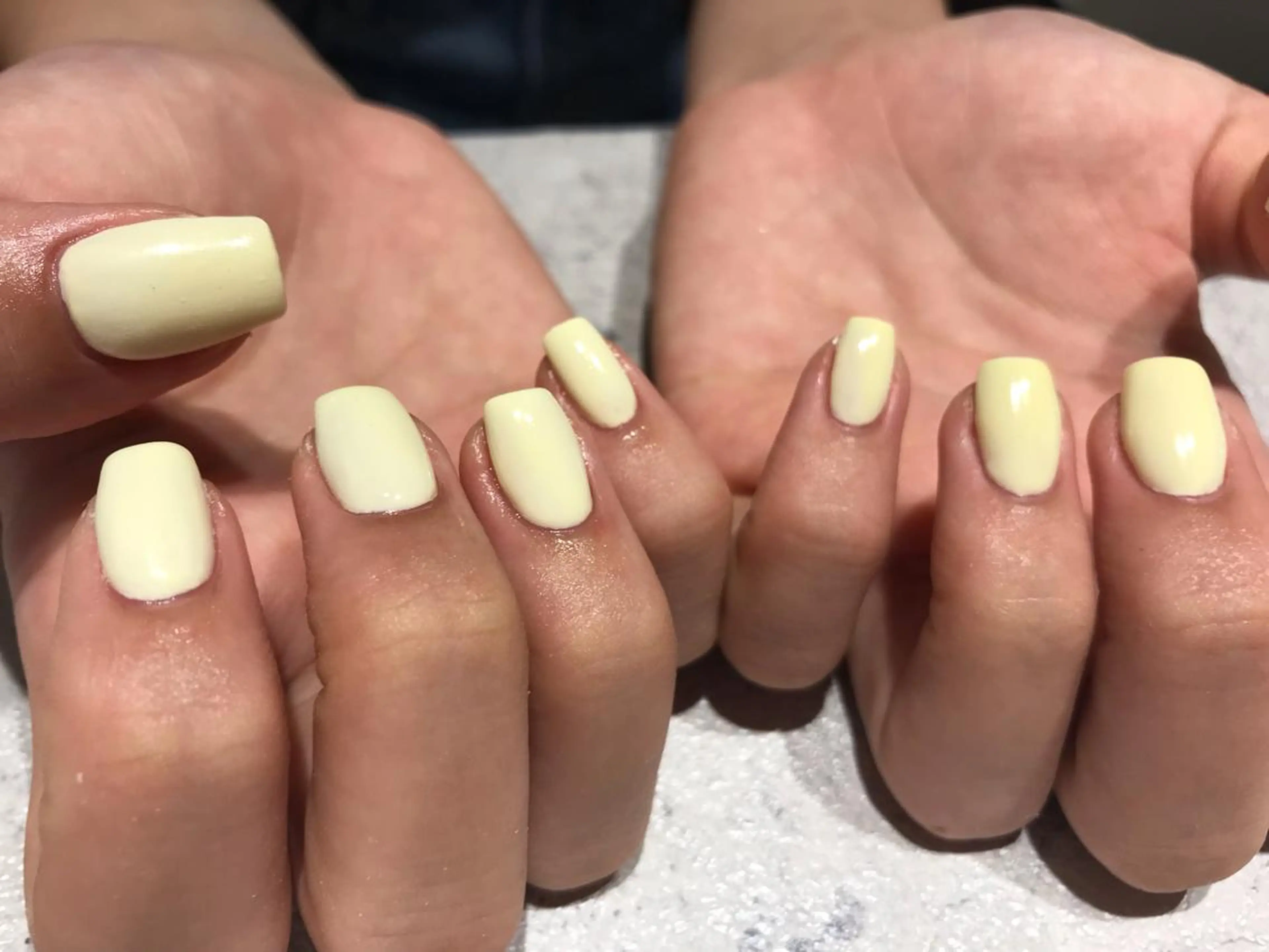 ネイル nail salon　Natural Cure所属・平井 彩香のネイルデザイン