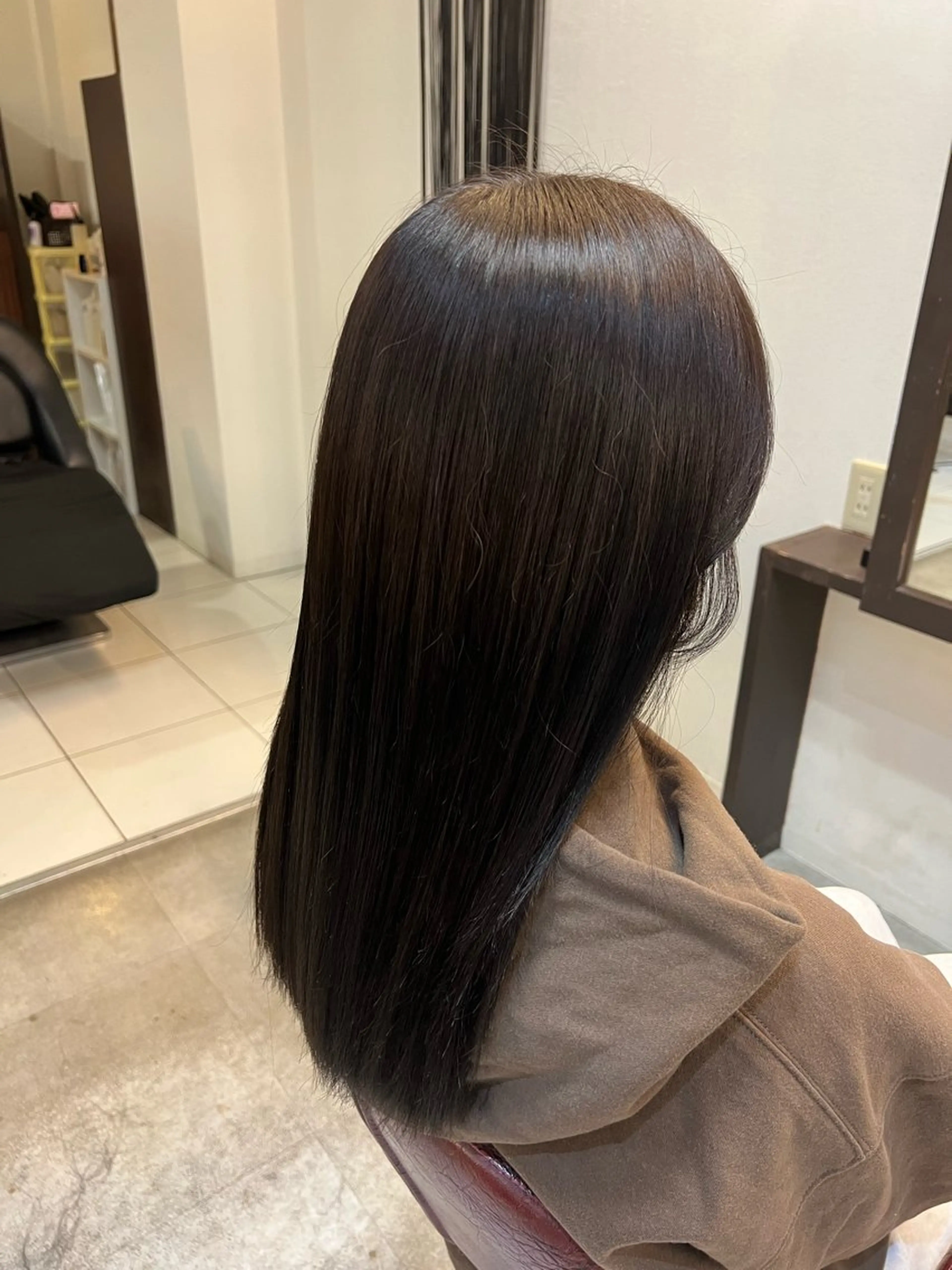ロング カラー アッシュ アッシュグレー アッシュグレージュ グレージュ 吉岡 なみのヘアスタイル