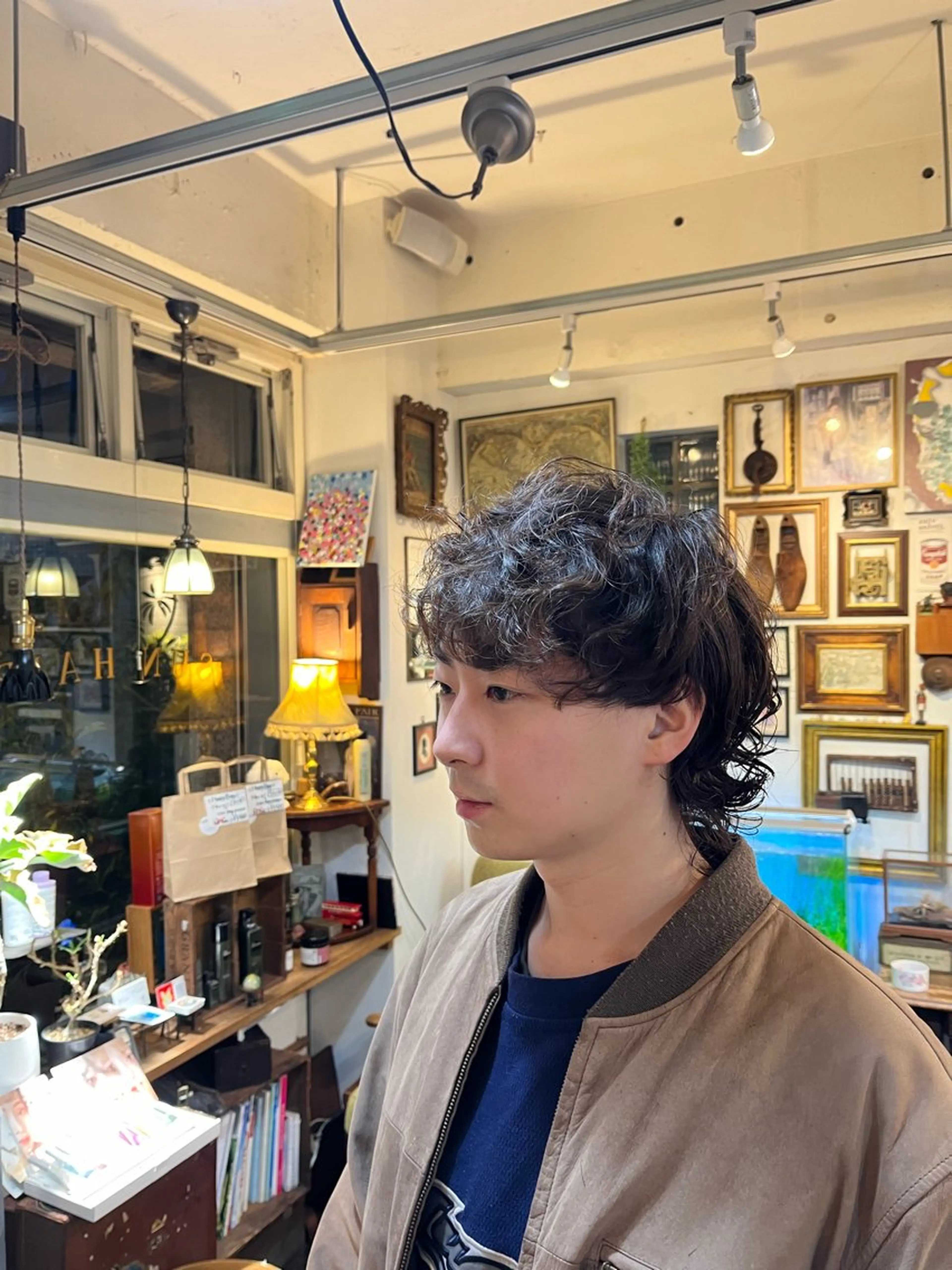 ショート パーマ マレットヘア ウルフカット カット パーマ ヘッドスパ 抜け感パーマ/ 顔まわり/緒方椋のヘアスタイル