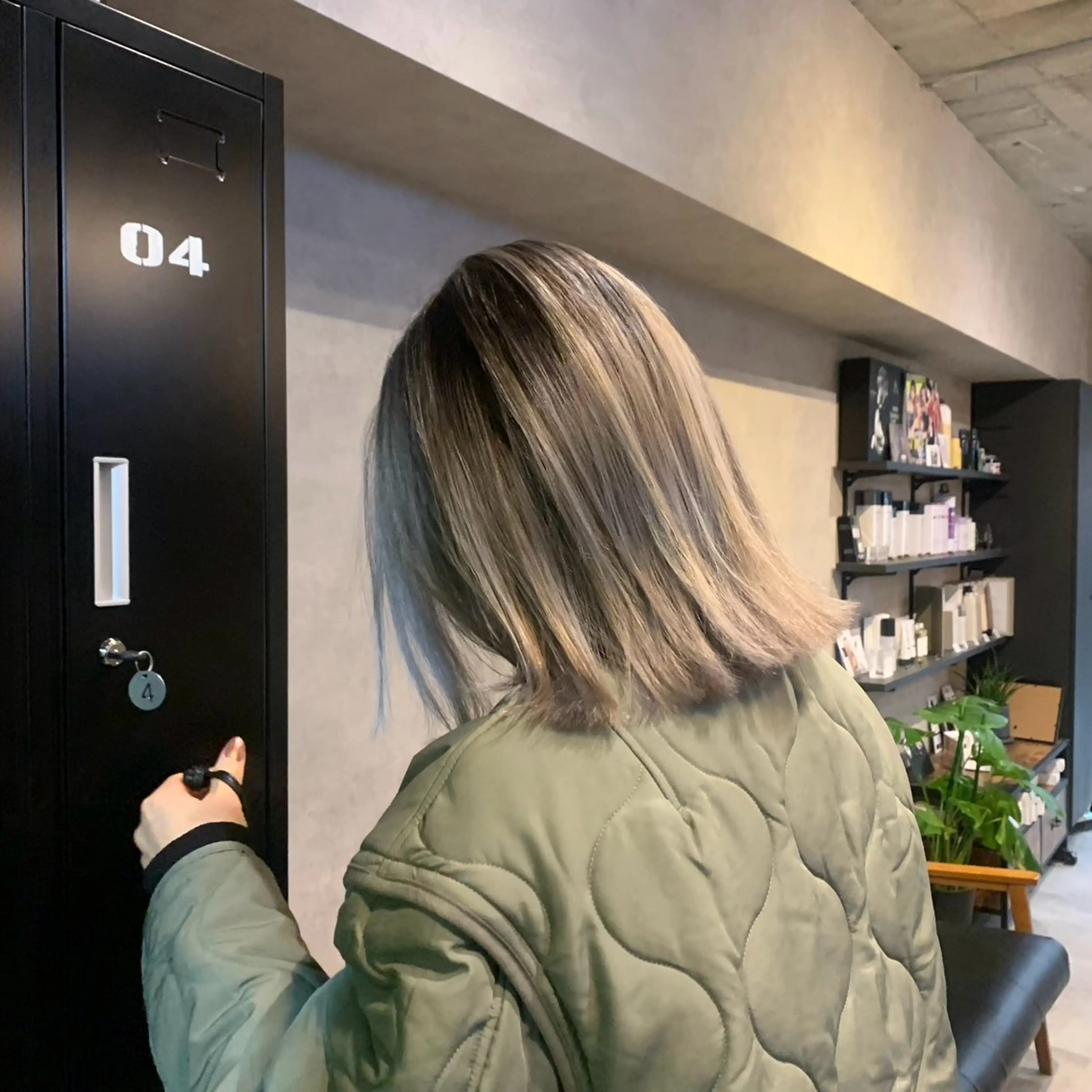 ショート カラー ヘアアレンジ バレイヤージュ ブリーチ レイヤーカット カット ヘアカラー トリートメント グランルッソ所属・✨岡山バレイヤージュ ハイライト✨のヘアスタイル