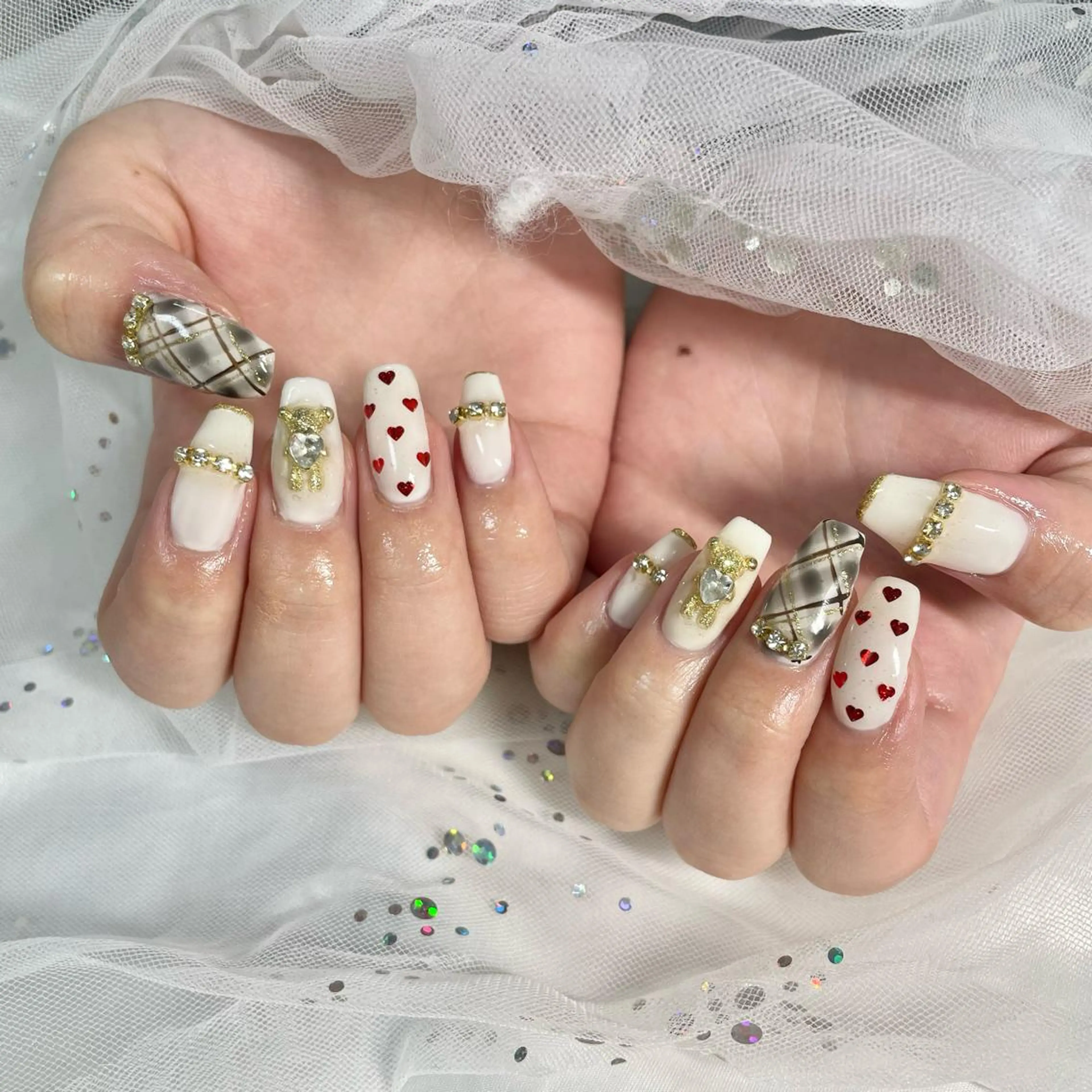 ネイル バレンタイン ハンドネイル 🎀AYAKO 🎀中韓ネイルのネイルデザイン