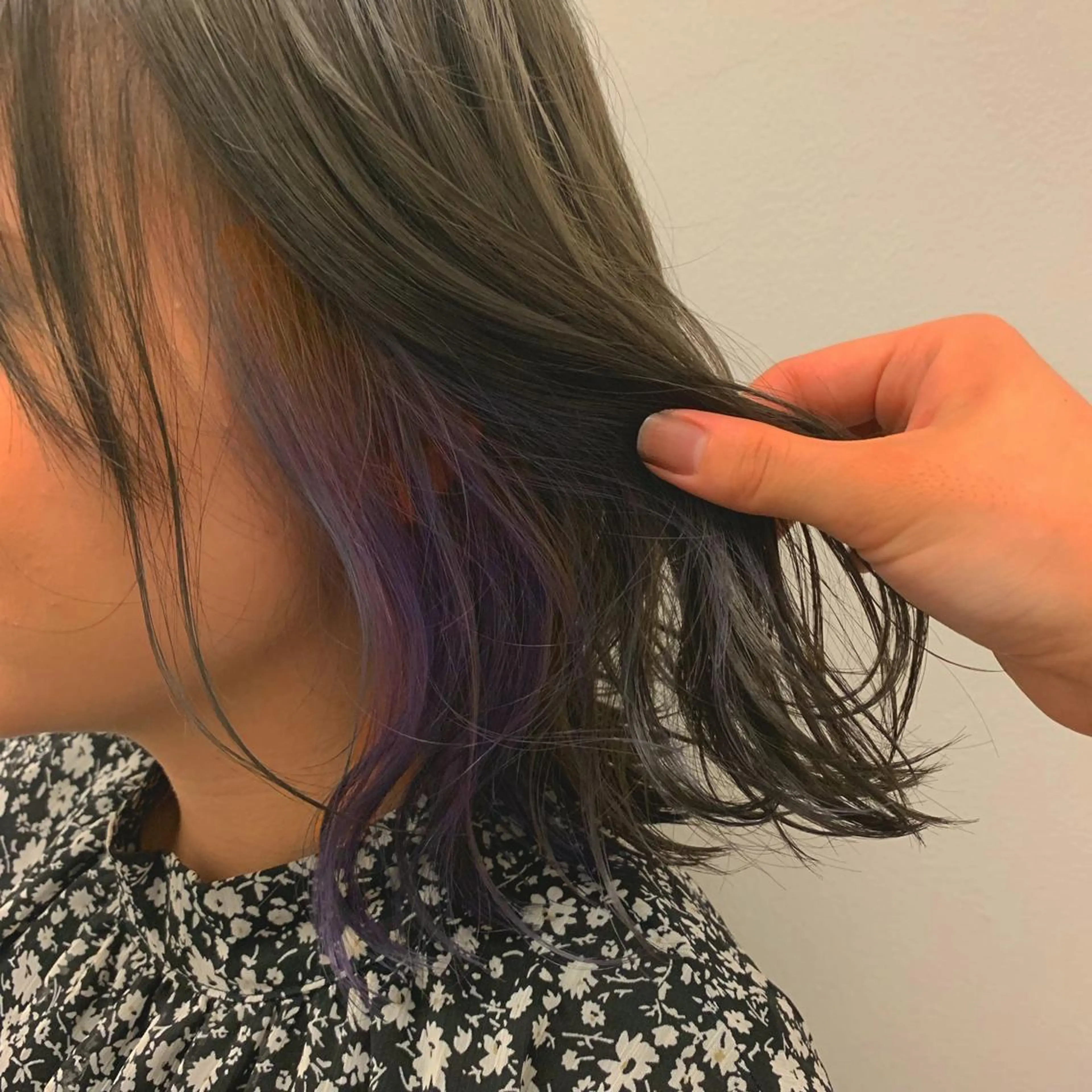 ミディアム パープルカラー ヘアカラー トリートメント stylist/ボブ ことの/韓国レイヤーのヘアスタイル