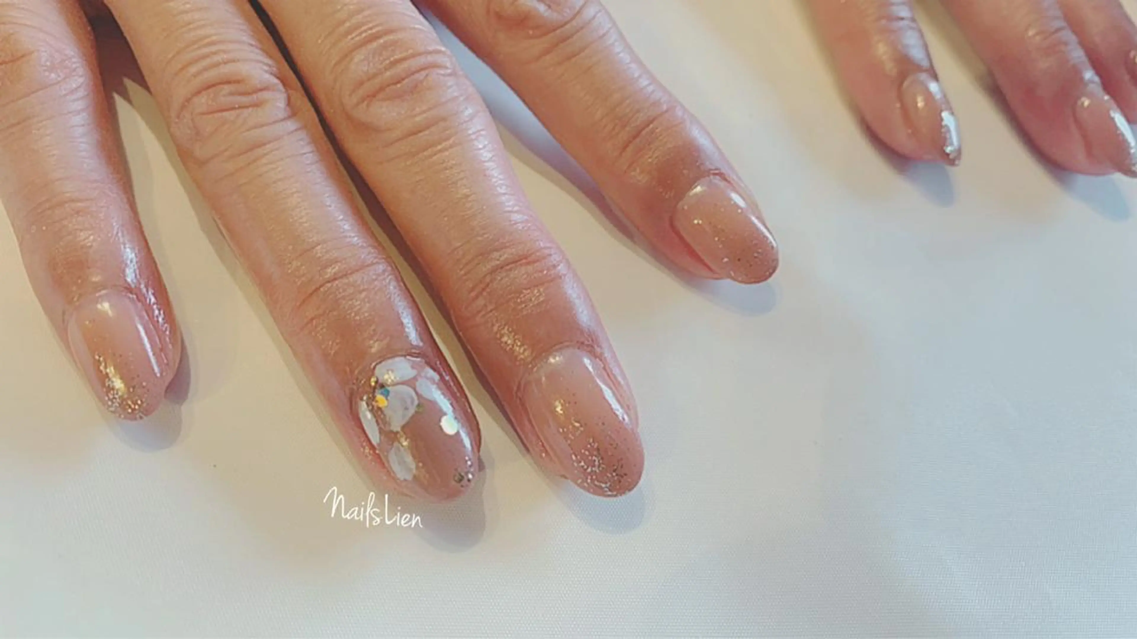 ネイル 成人式 凛 リンのネイルデザイン