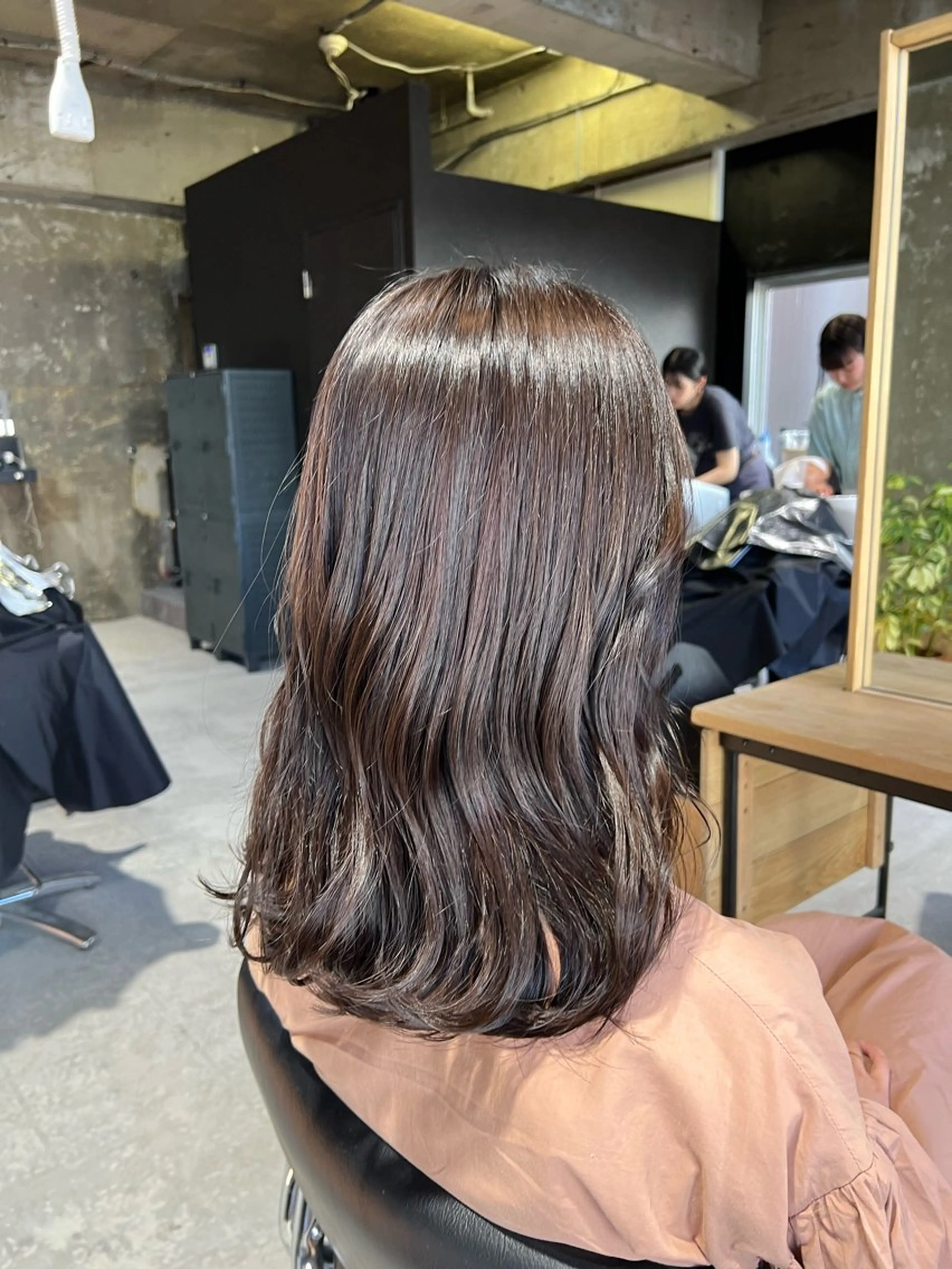 カラー 久永 菫のヘアスタイル