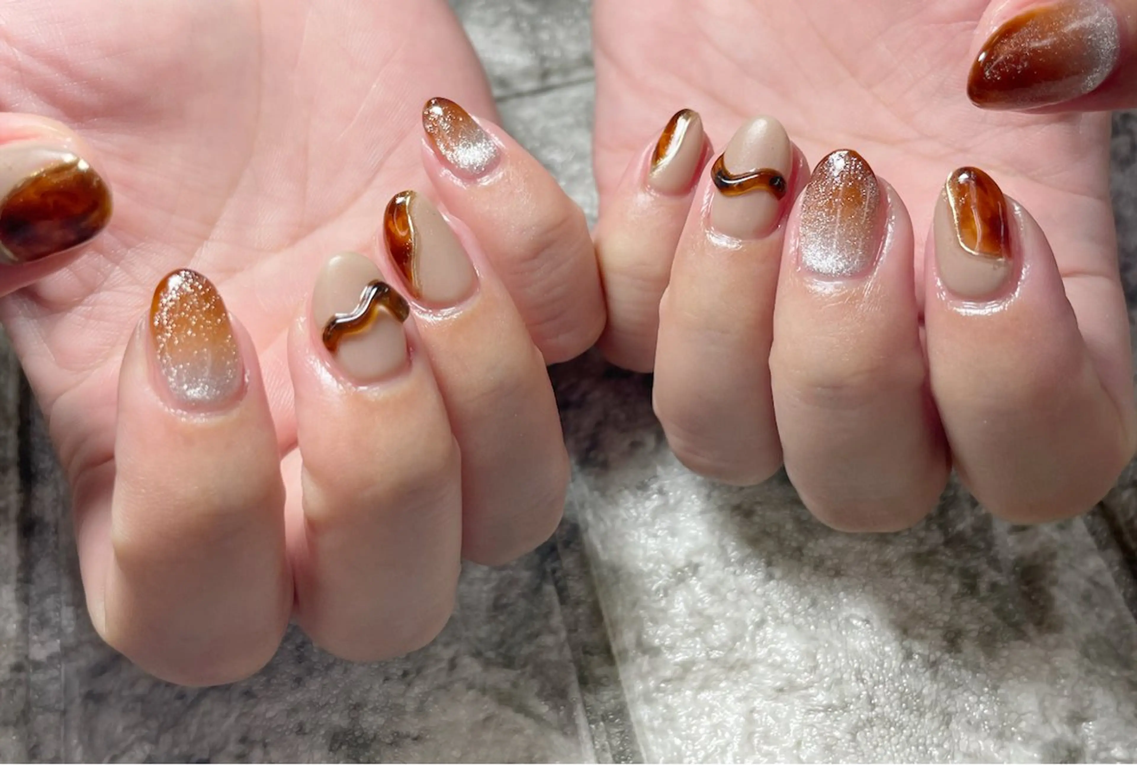 ネイル べっ甲ネイル ハンドネイル mua nail mikiのネイルデザイン