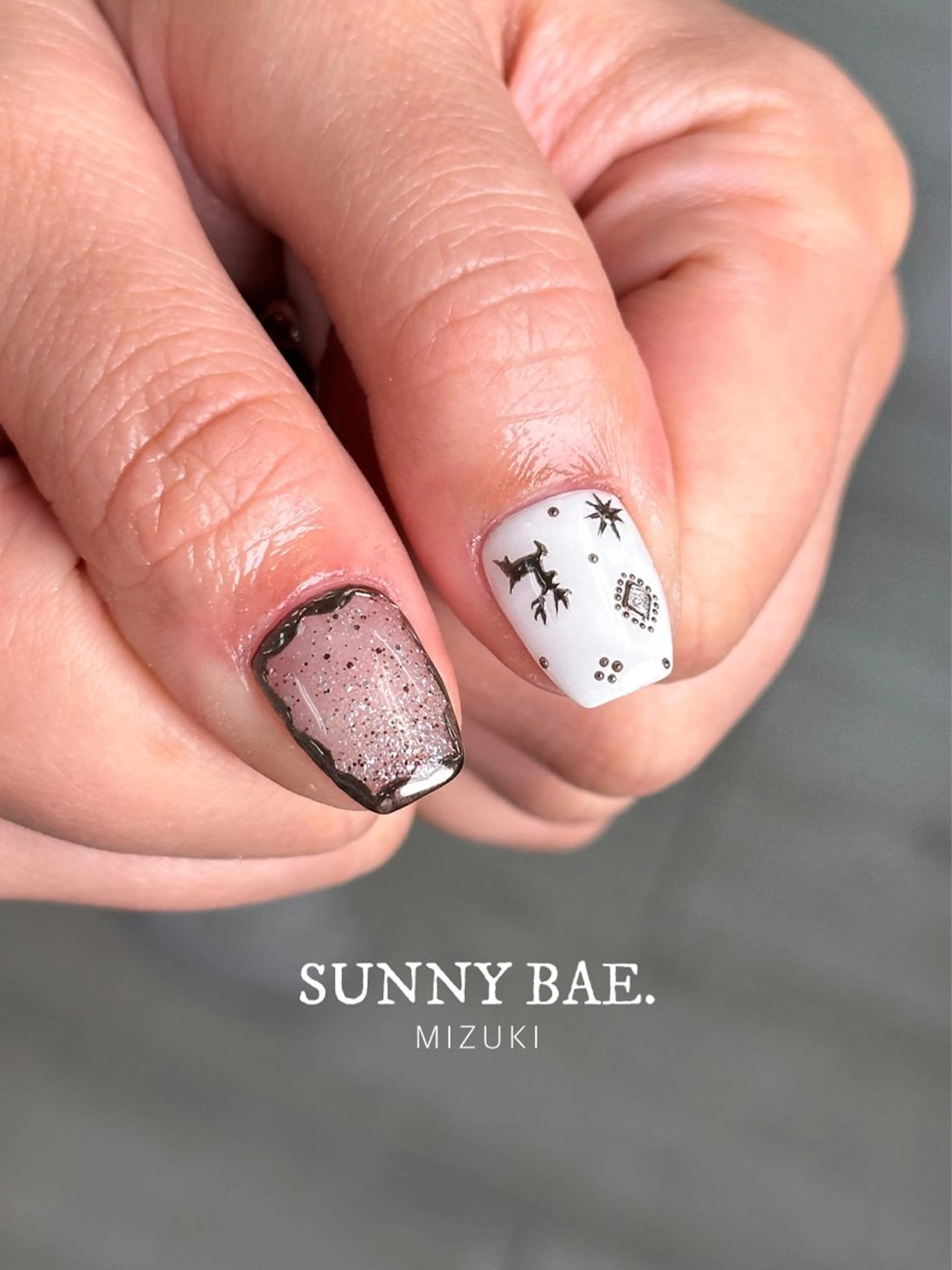 ネイル マットネイル ミラーネイル 冬ネイル クリスマス ハンドネイル SUNNY BAE. 🌼MIZUKIのネイルデザイン