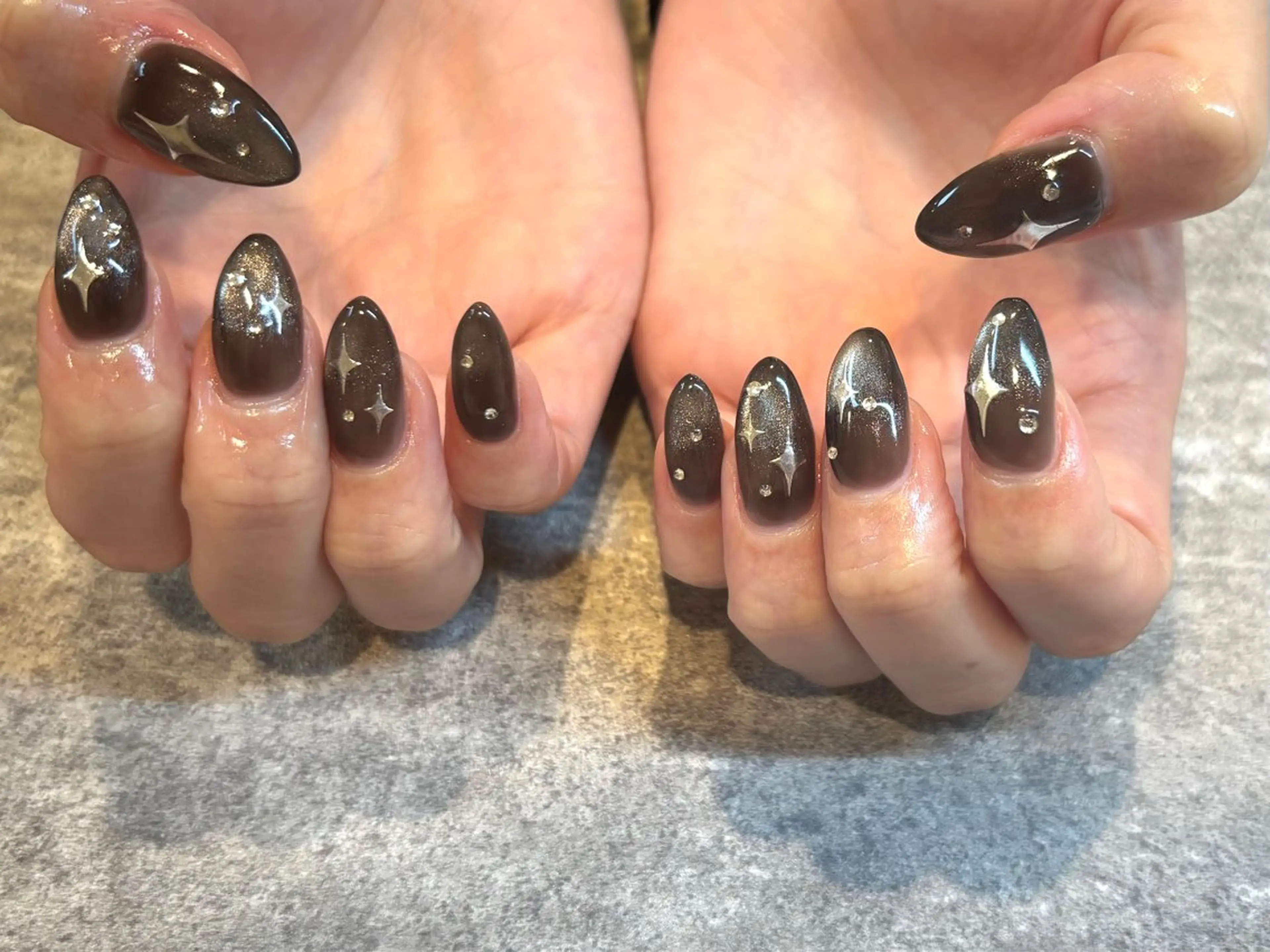 ネイル ハンドネイル AXSIA NAILのネイルデザイン
