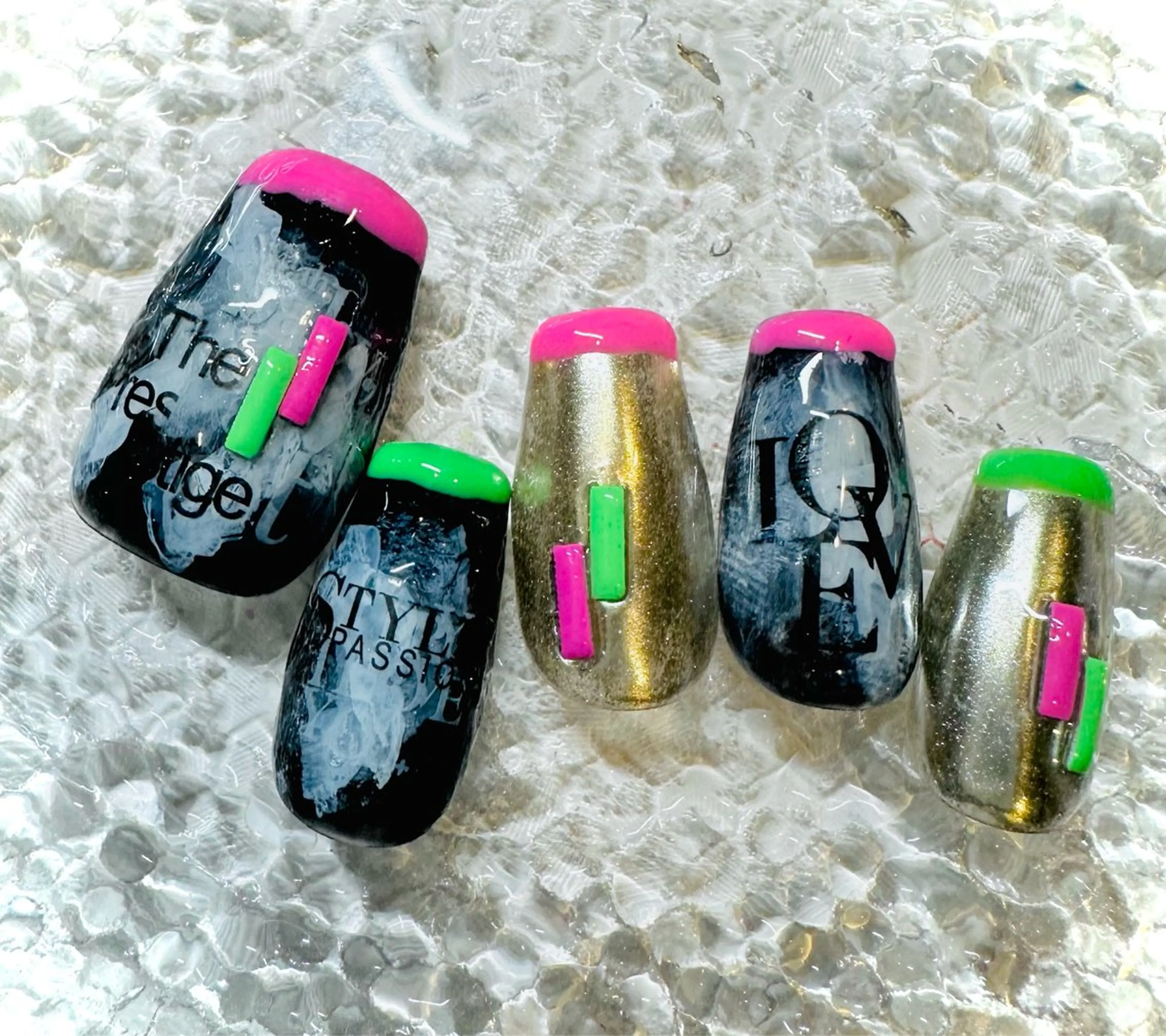 ネイル ホワイト ハンドネイル ネイルサロンエレノア所属・田端 笑理菜のネイルデザイン