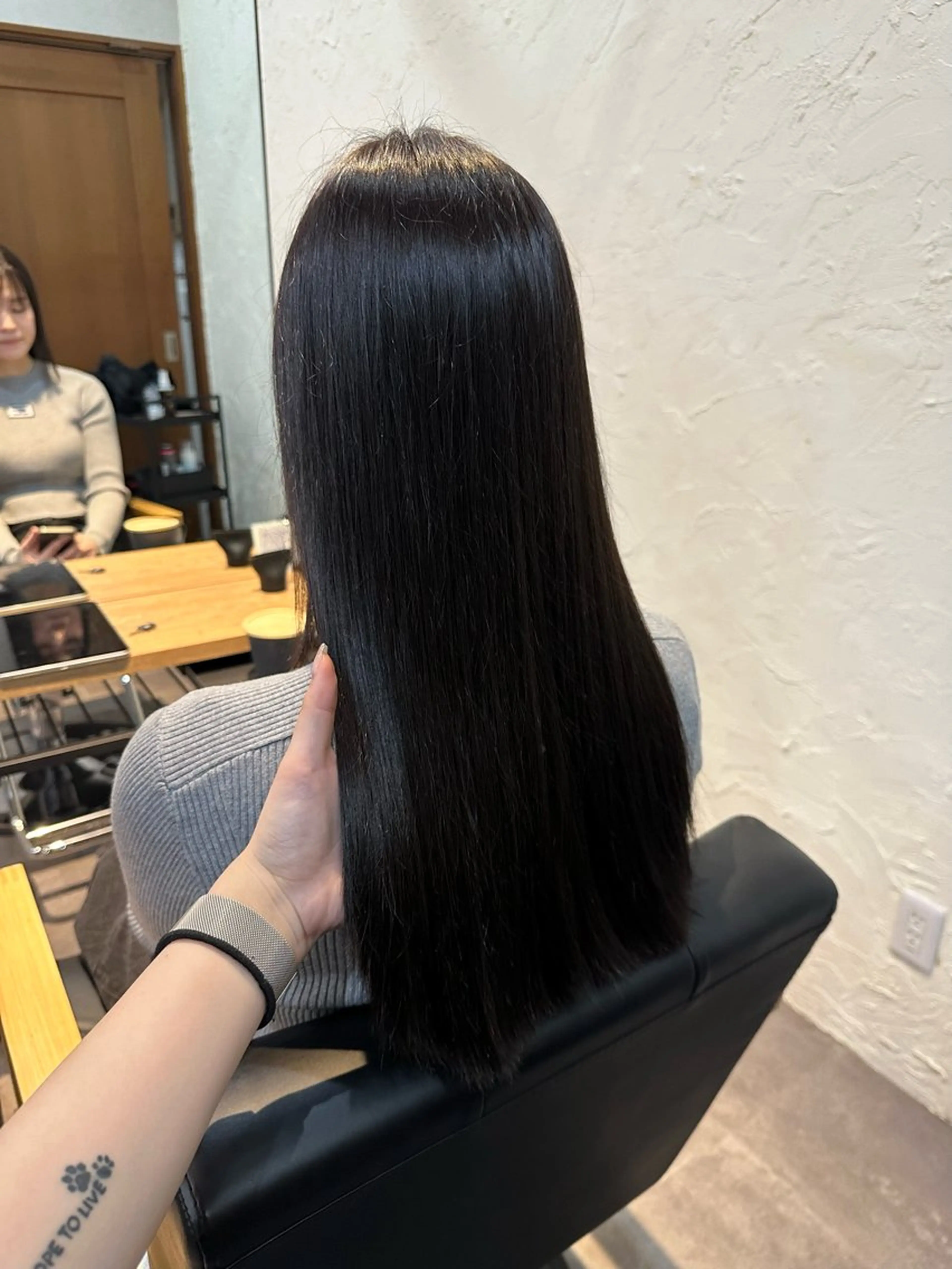 ロング 𝑭𝒖𝒌𝒂🩶 モテ髪×透明感カラーのヘアスタイル