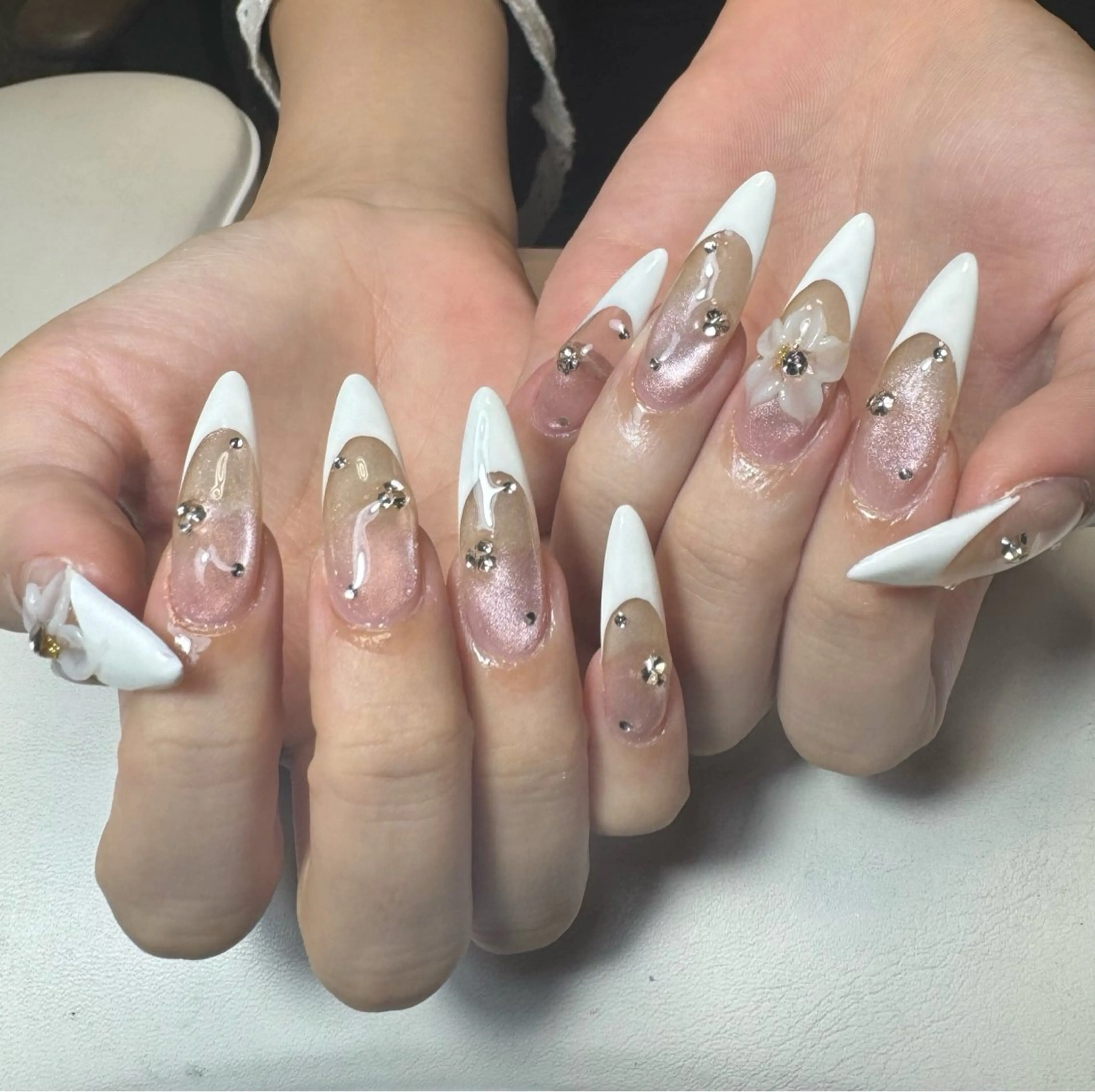 ネイル ハンドネイル ain nailのネイルデザイン