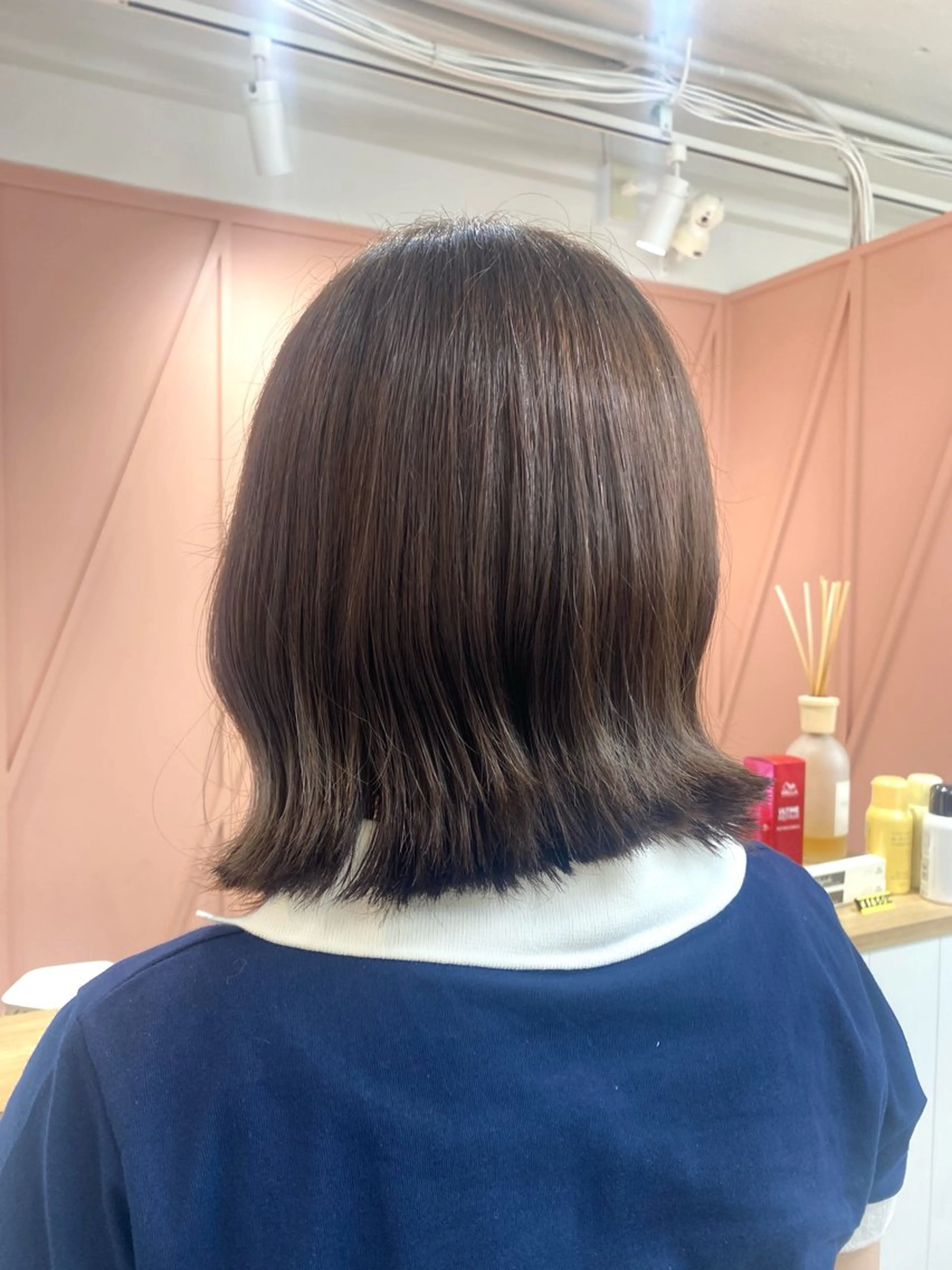 カラー グレージュ a. ririのヘアスタイル