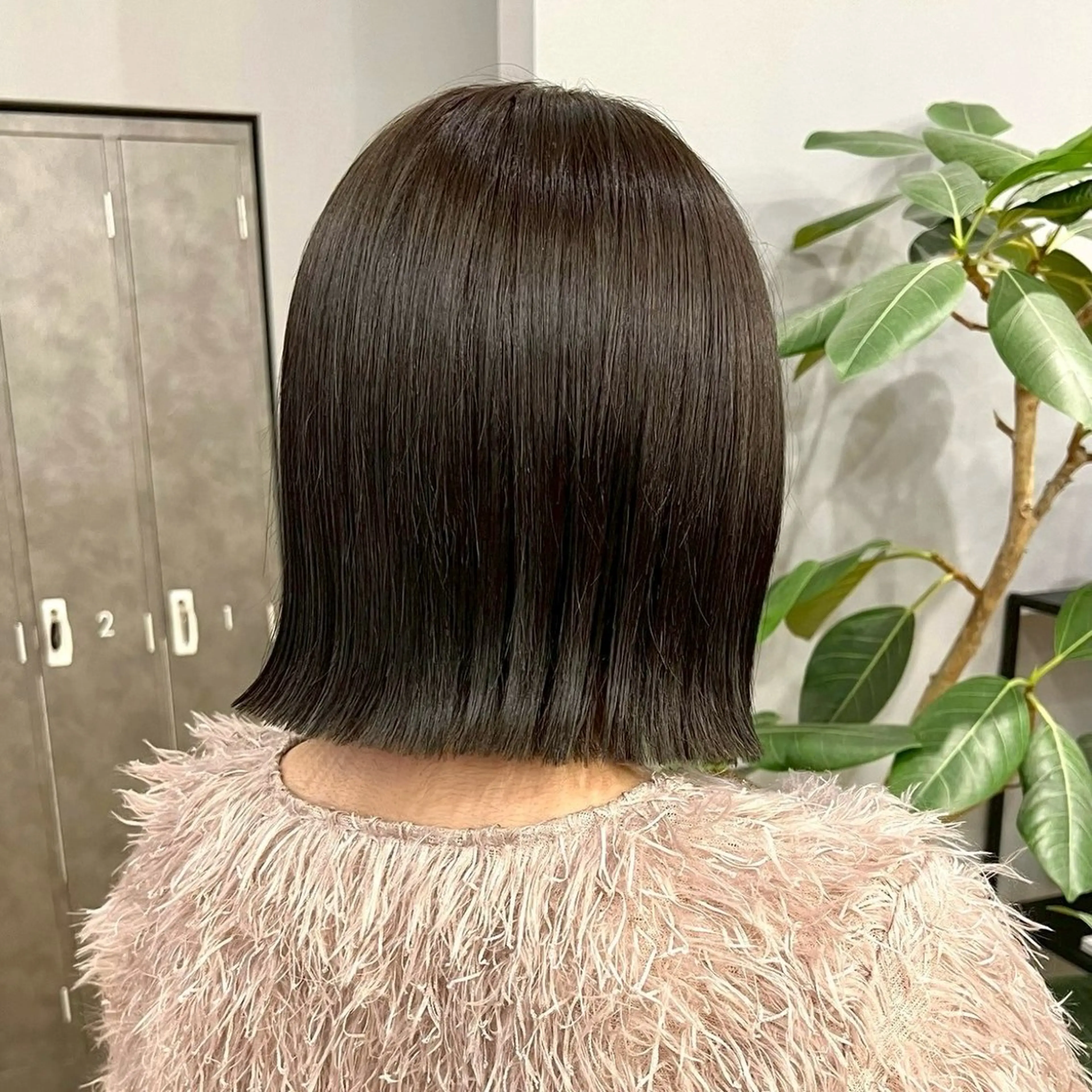 ミディアム 吉岡美音 GIEN NU茶屋町のヘアスタイル