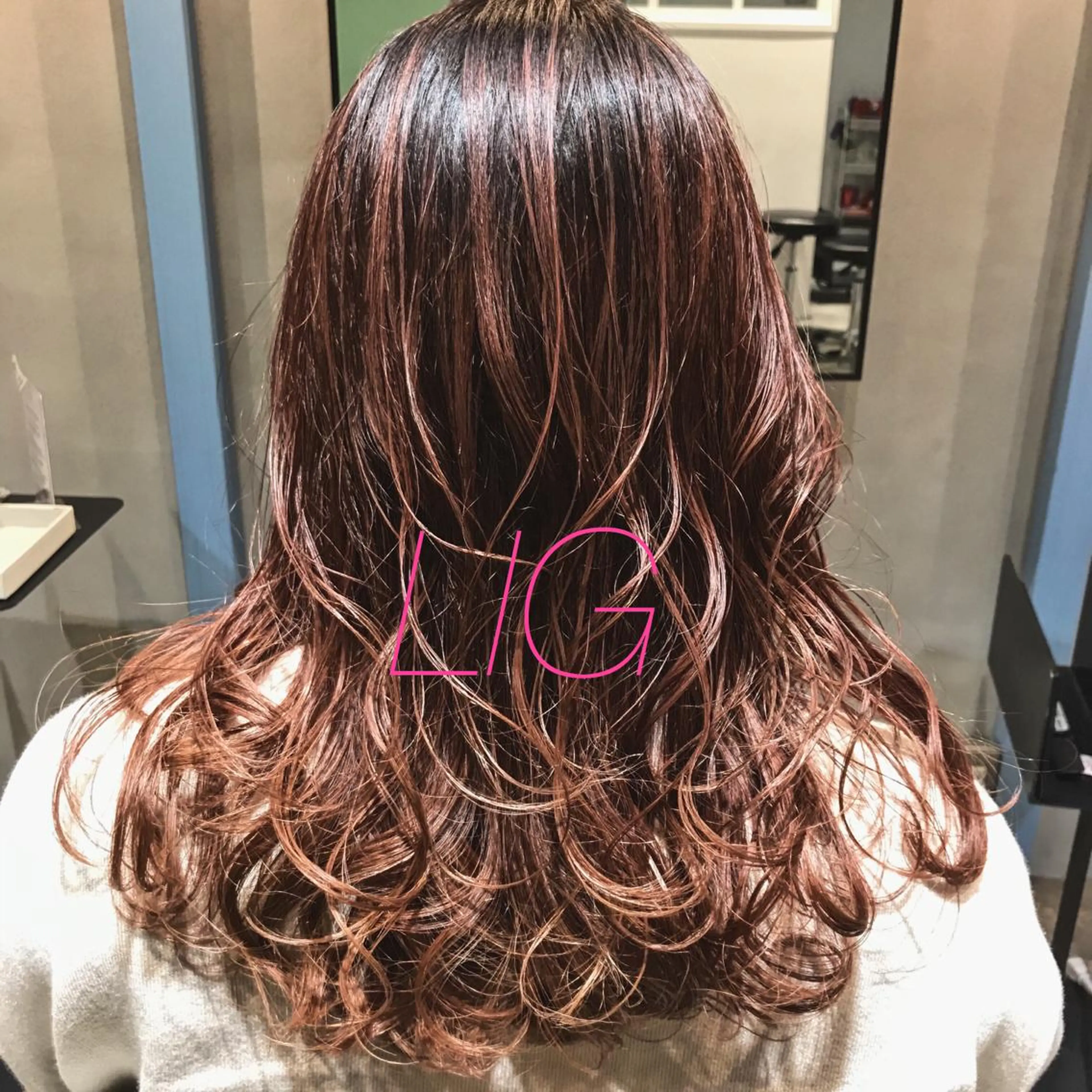 セミロング レイヤーカット カット ヘアカラー トリートメント 所渉/韓国レイヤー /ウルフカットのヘアスタイル