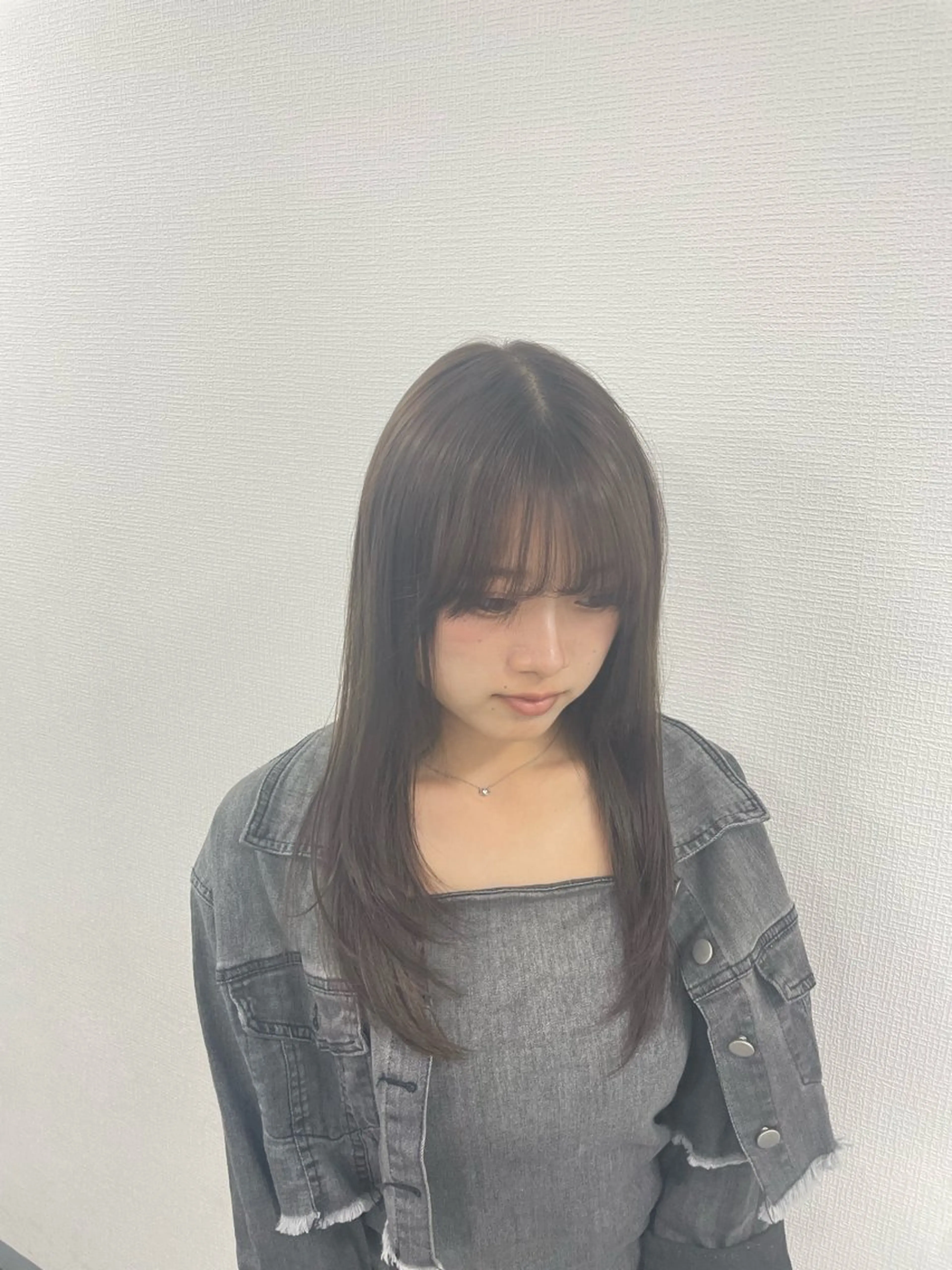 ロング 顔周りカット レイヤーカット 韓国暗髪🩶レイヤー 🩶hayatoのヘアスタイル