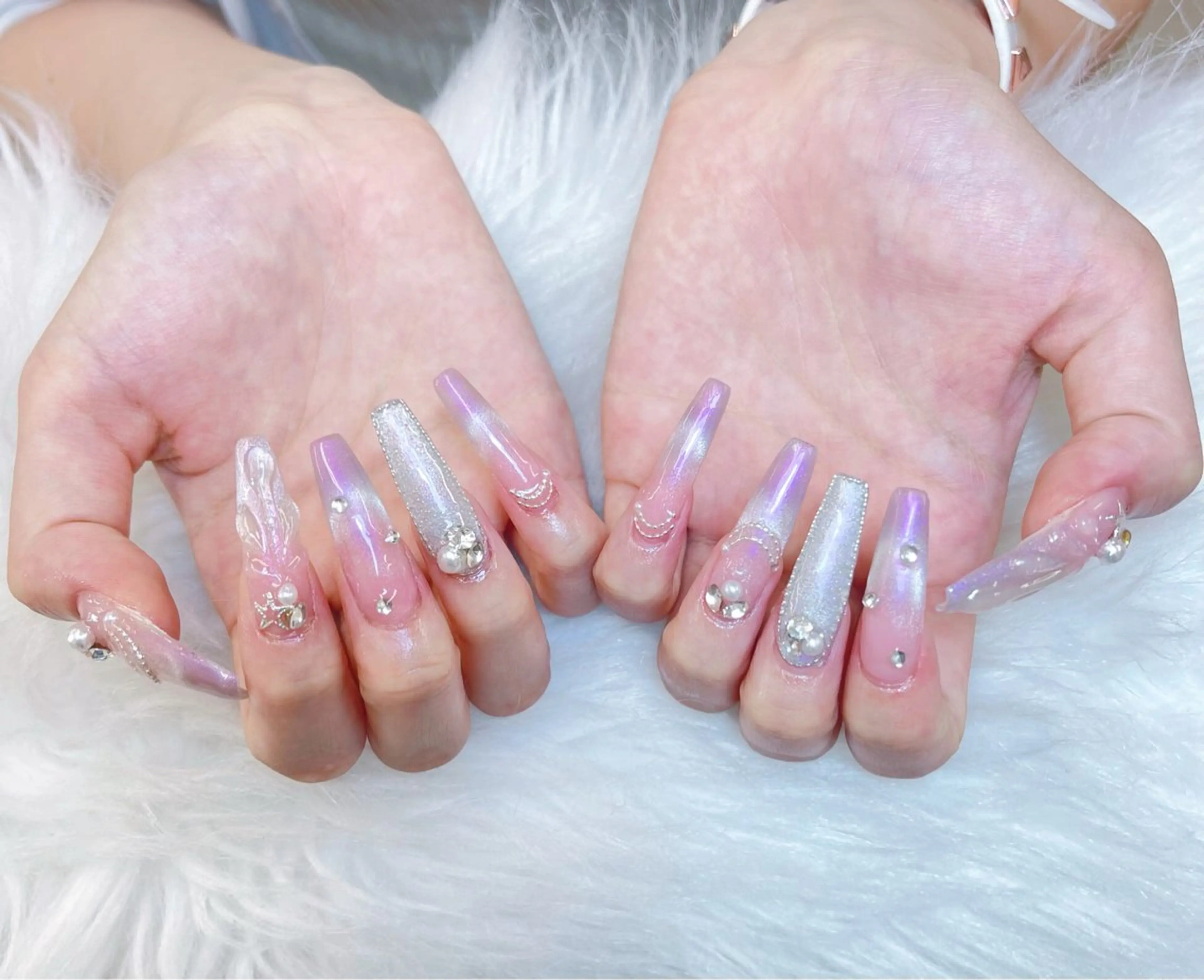 ネイル アートネイル グラデーション キラキラネイル ニュアンスネイル オフィスネイル ZUZU AMEE NAILのネイルデザイン