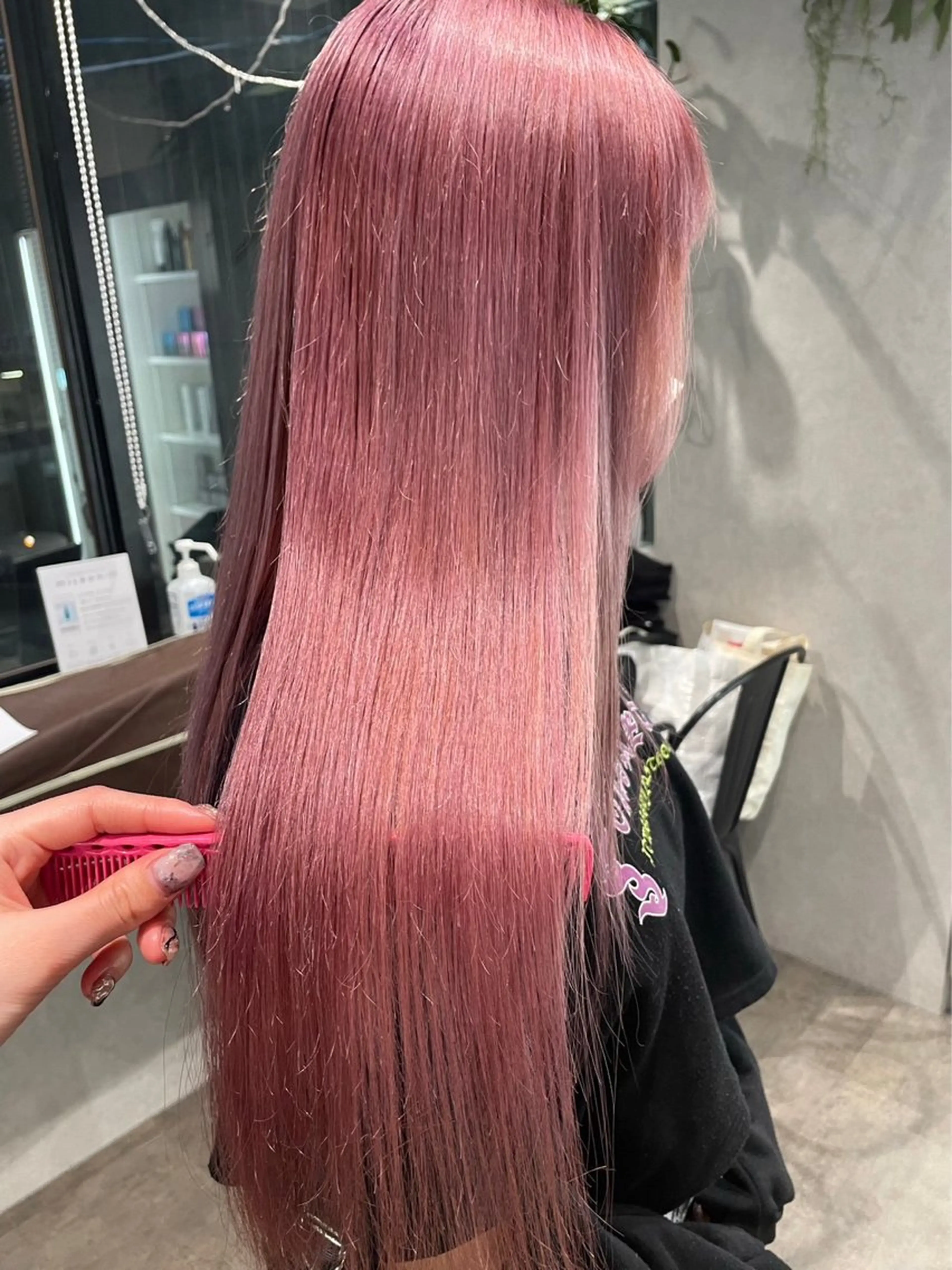 ロング カラー ダブルカラー イヤリングカラー ハイライトカラー ハイトーンカラー インナーカラー カット ヘアカラー 暖色カラー/ パリジェンヌ💟みくのヘアスタイル