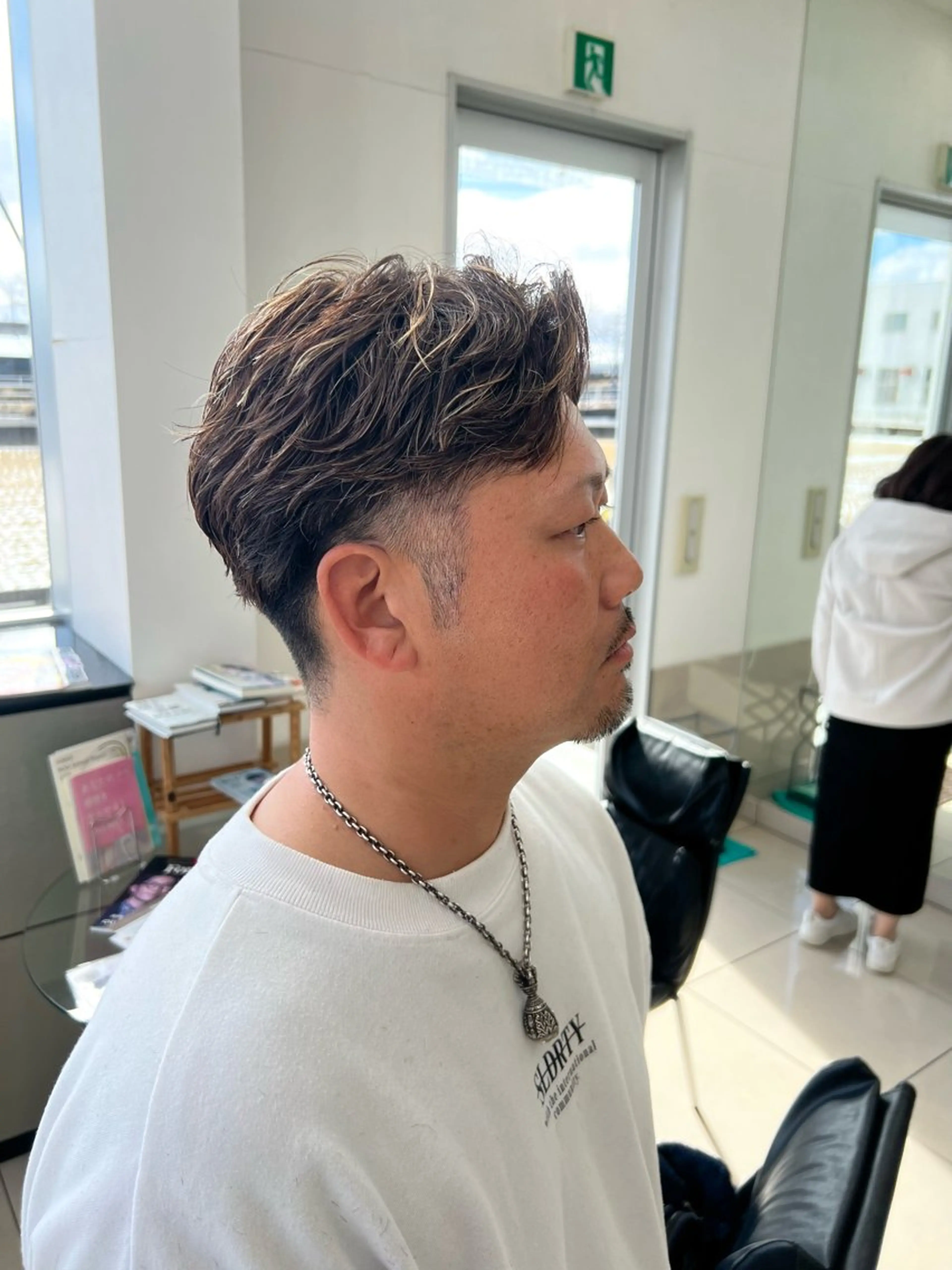 ショート カット ヘアカラー パーマ TABOO.i 早野太郎のヘアスタイル
